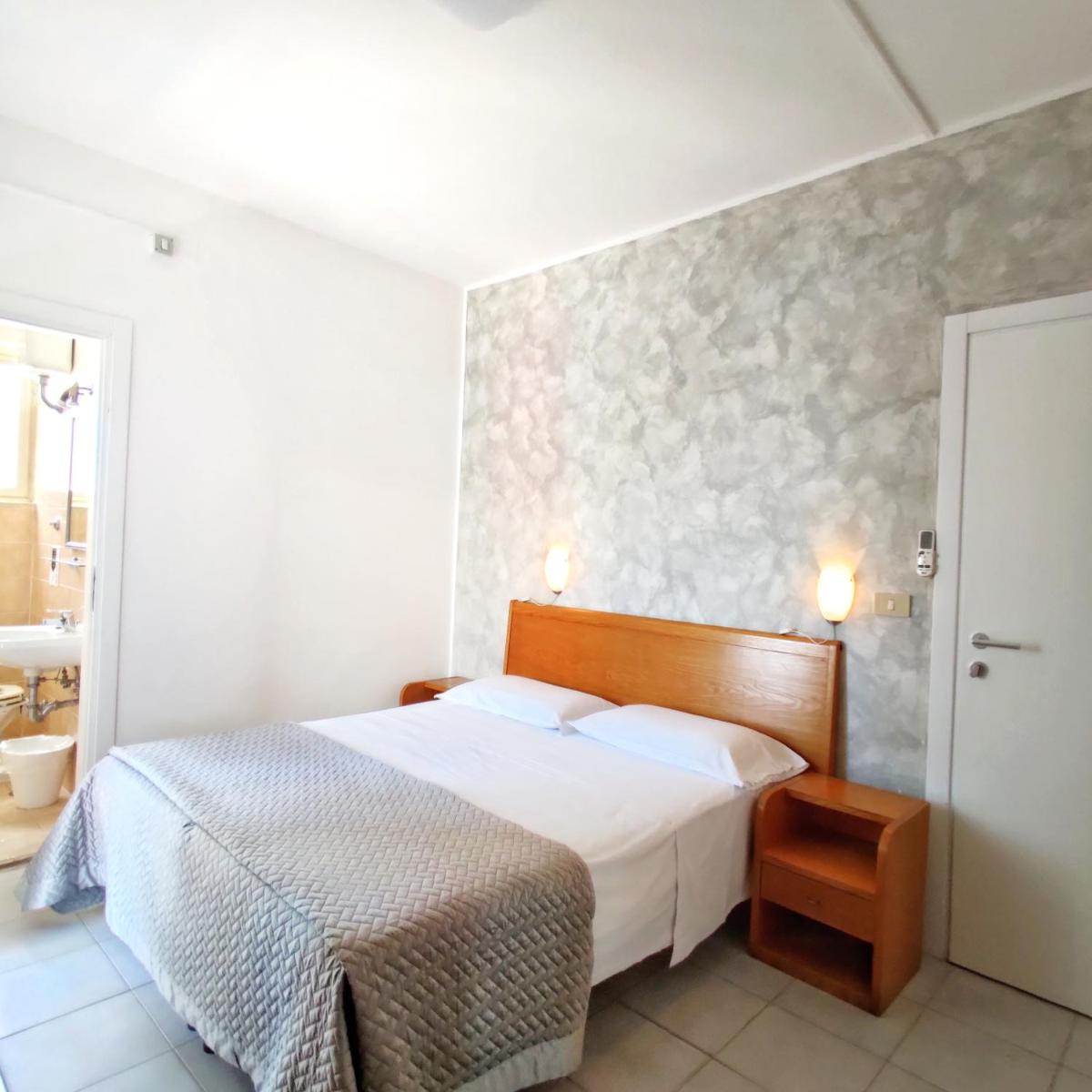 Piccolo Hotel
