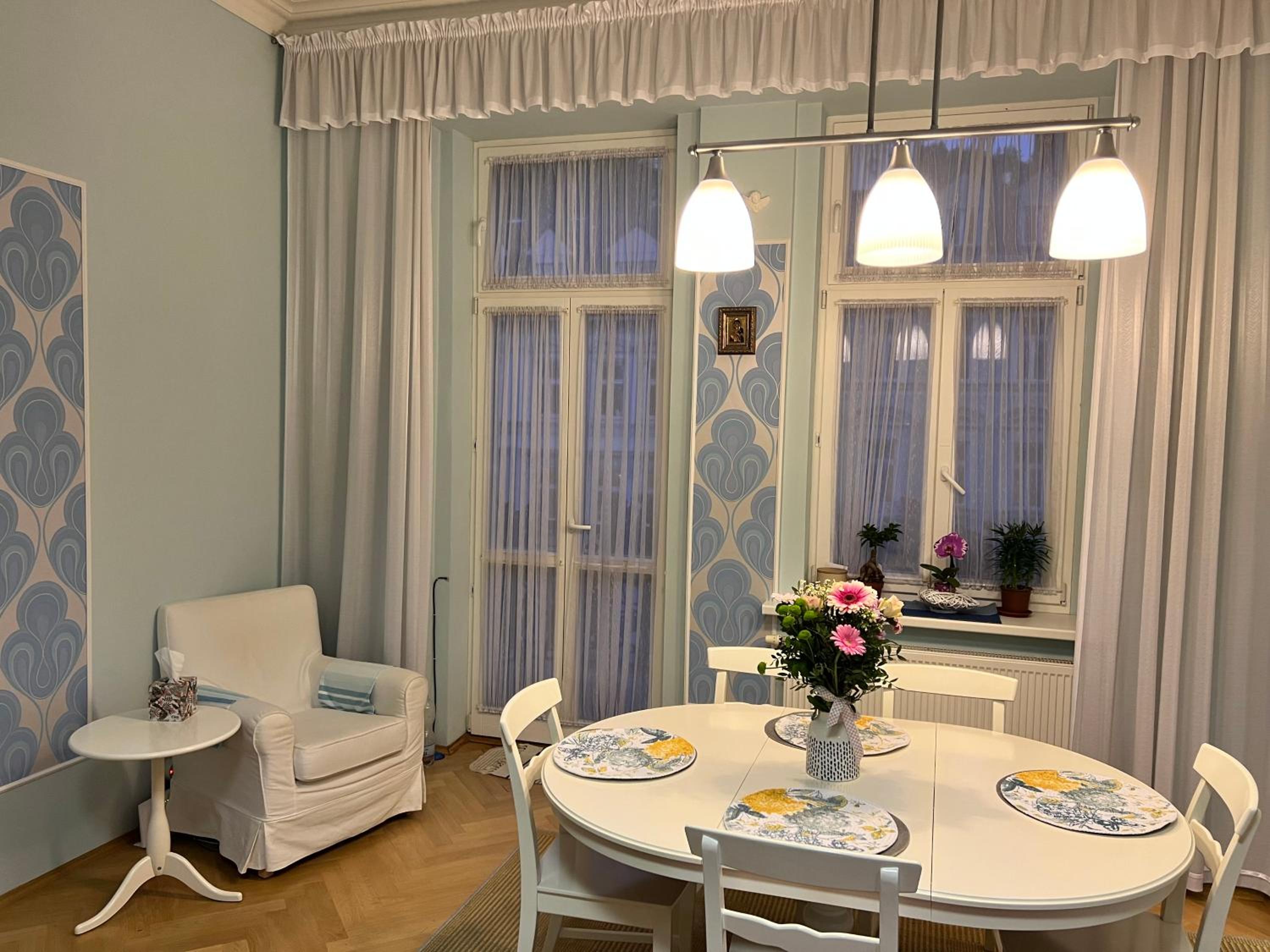 Sadova luxury apartment