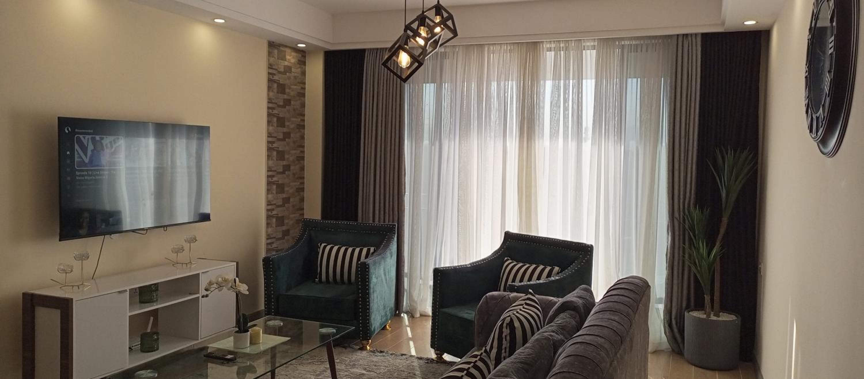 Kileleshwa Luxurious Two Bedroom Proximity To The Road, Elevator, Swimming Pool, Designated WiFi, CCTV Cameras, Ample Parking view 5