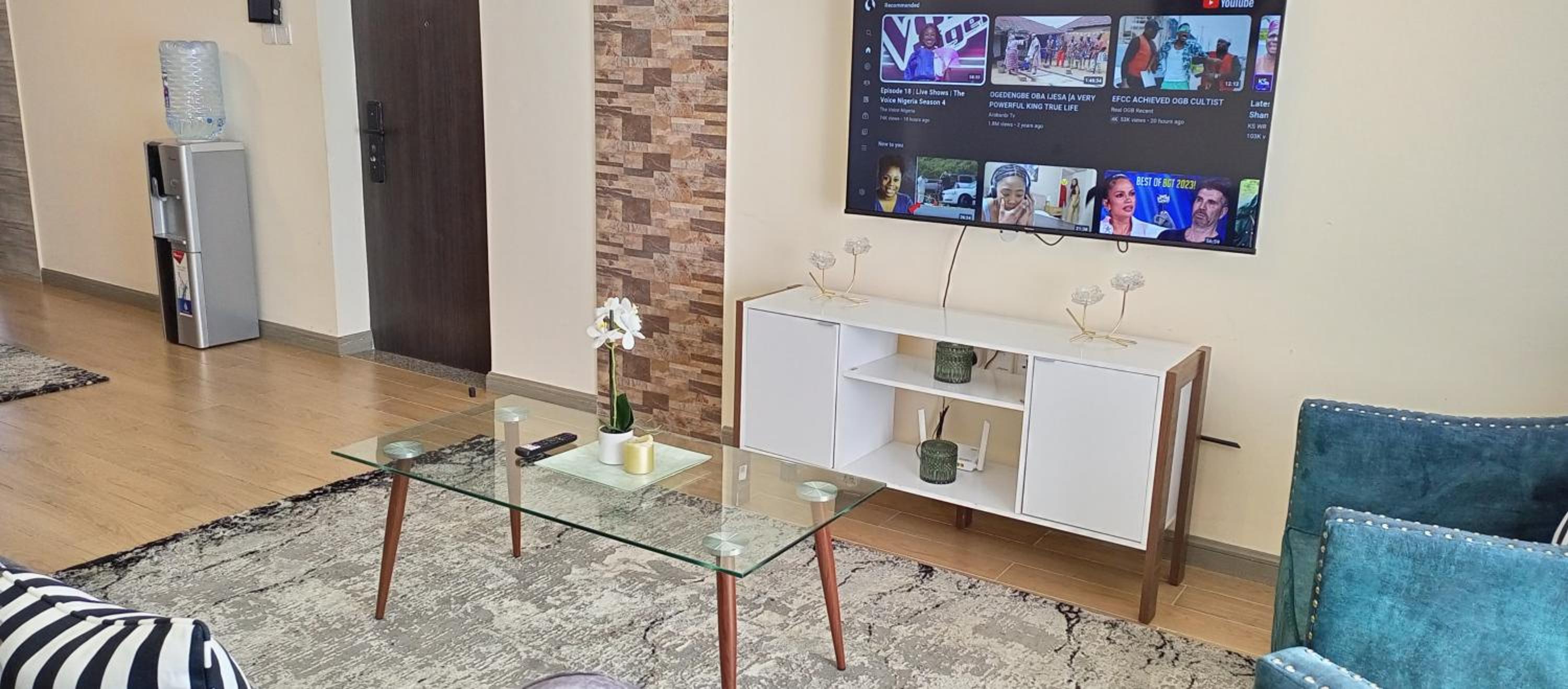Kileleshwa Luxurious Two Bedroom Proximity To The Road, Elevator, Swimming Pool, Designated WiFi, CCTV Cameras, Ample Parking view 3