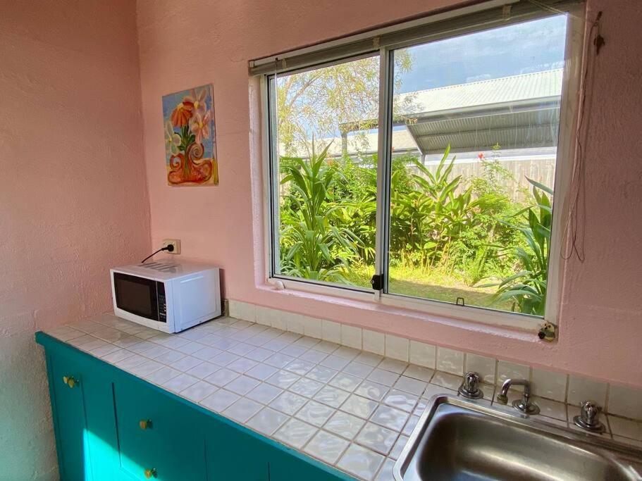 Bastion Abode ~ 900 meters from the beach!