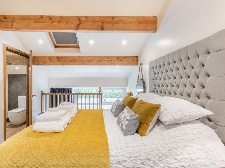 south view farm cottage 1 Bed view 2