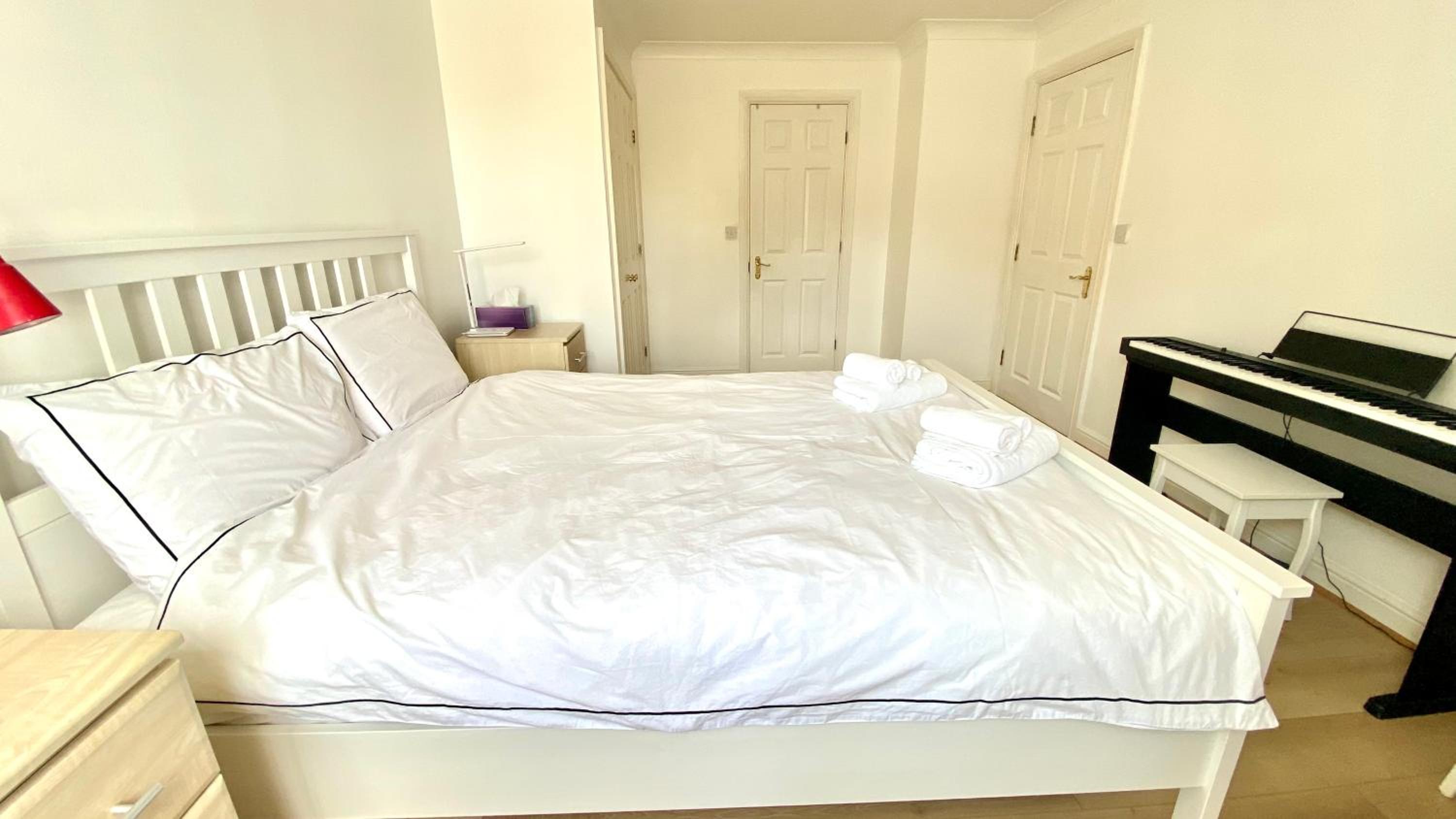 Oxford Vacations - Sweet home 2 Double bedrooms apartment free parking Summertown, Oxford - Property Image 19