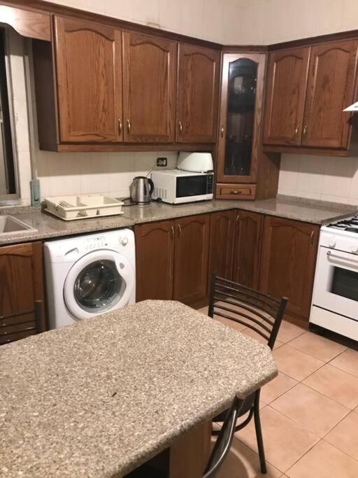 2 Bed Room Apparment in Amman - Der Ghbar view 5