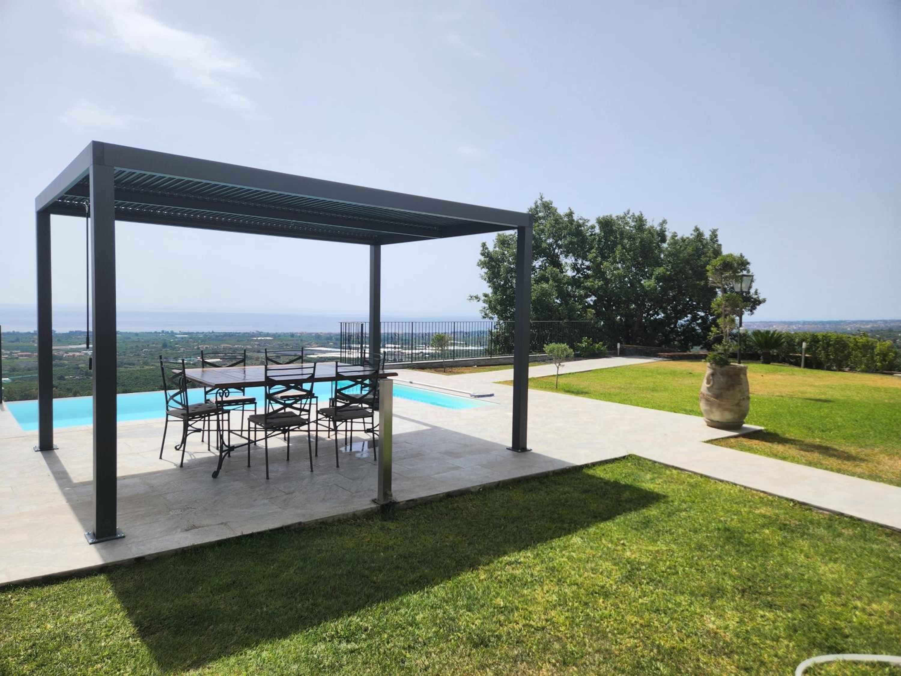 Open Land Holiday Suite view 2