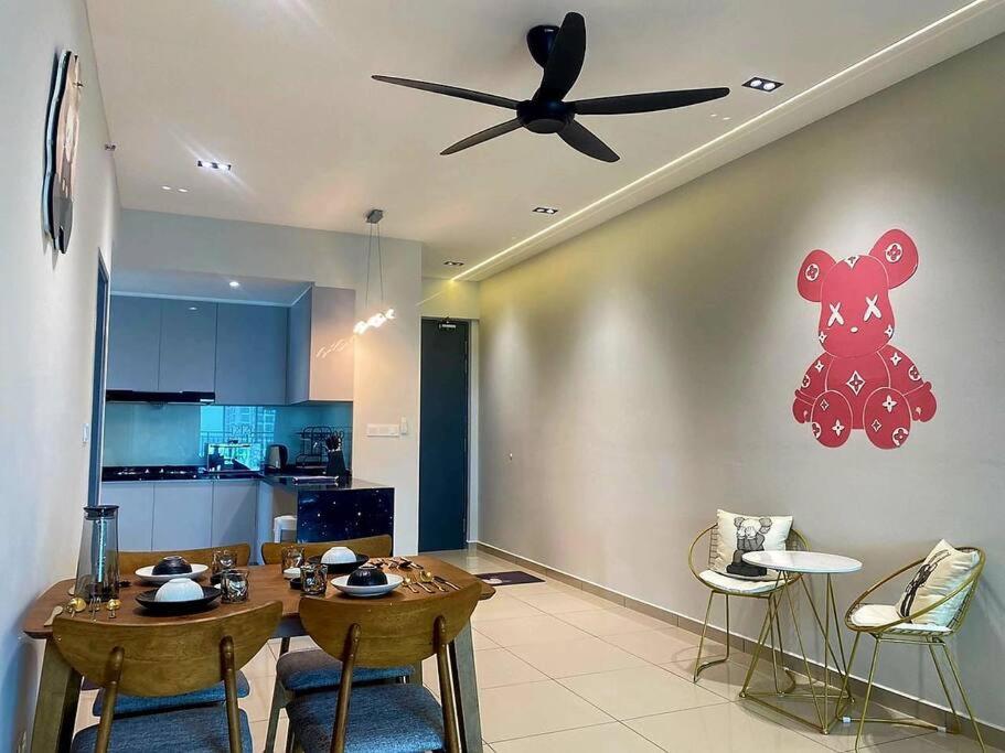 JOVIAL Modern Cozy Suite `Metropol BM BandarPerda photo 3