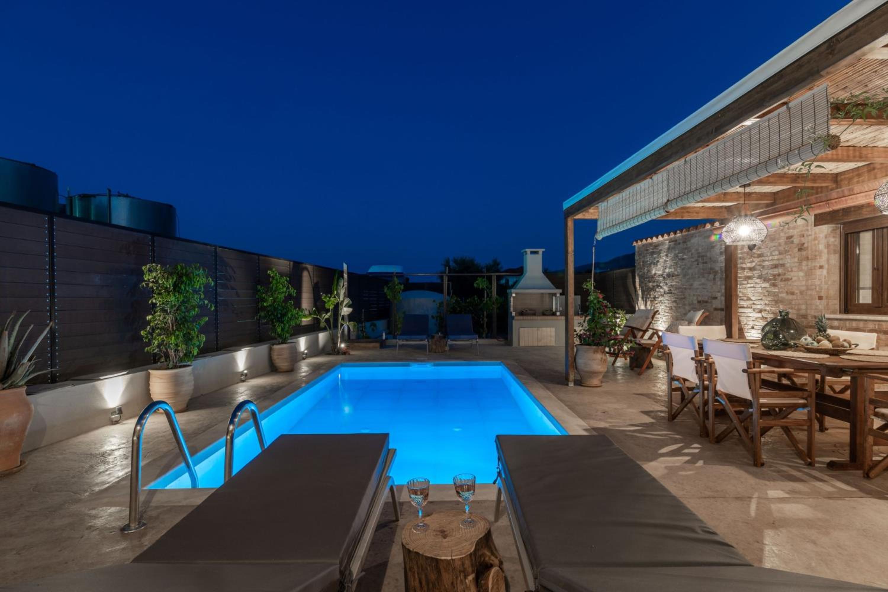Villa Frontale - Restored Villa with Pool Perfect for 6 Nestled Next to a Traditional Olive Mill and Local Farms Offering Authentic Hospitality and Organic