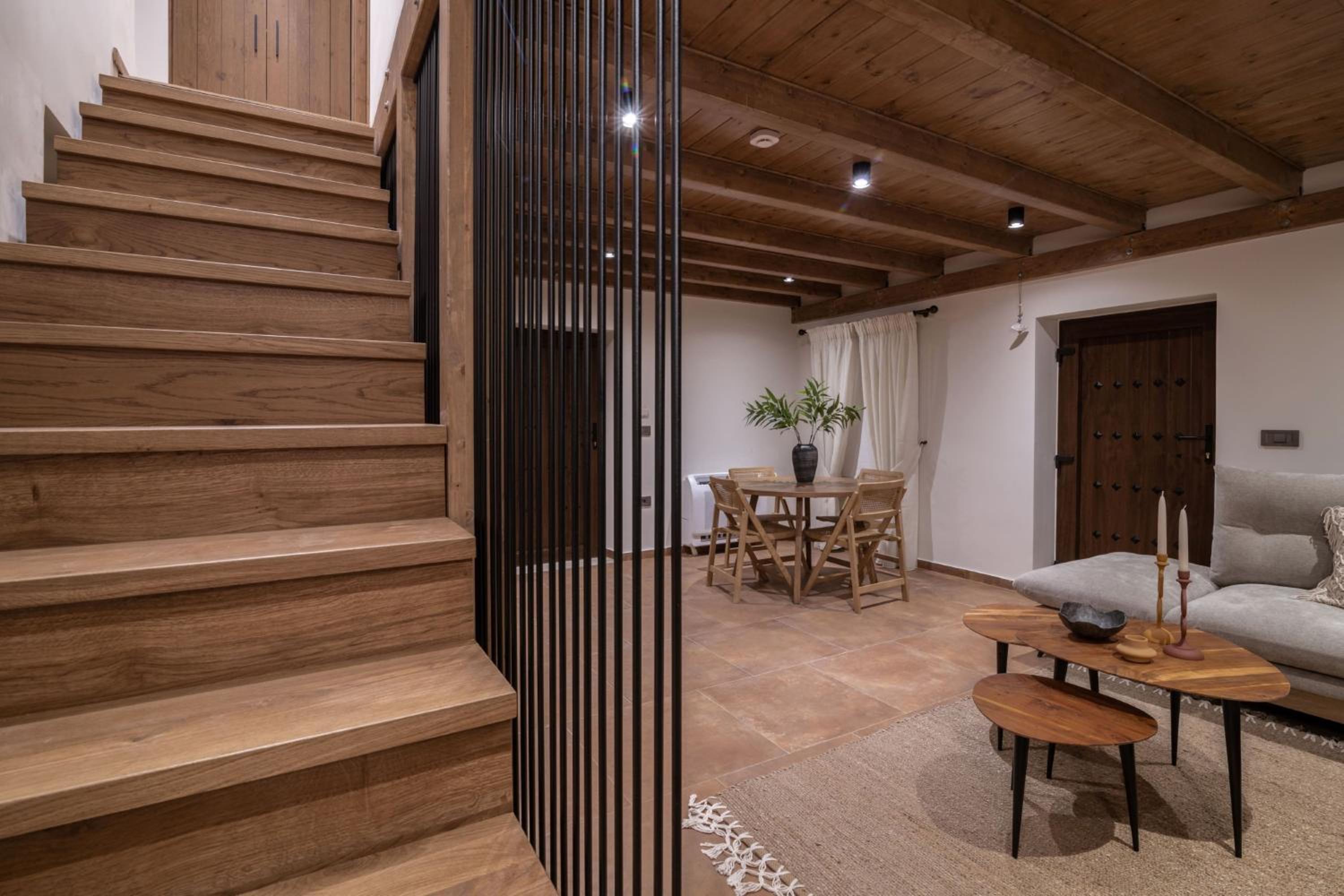 Villa Frontale - Restored Villa with Pool Perfect for 6 Nestled Next to a Traditional Olive Mill and Local Farms Offering Authentic Hospitality and Organic