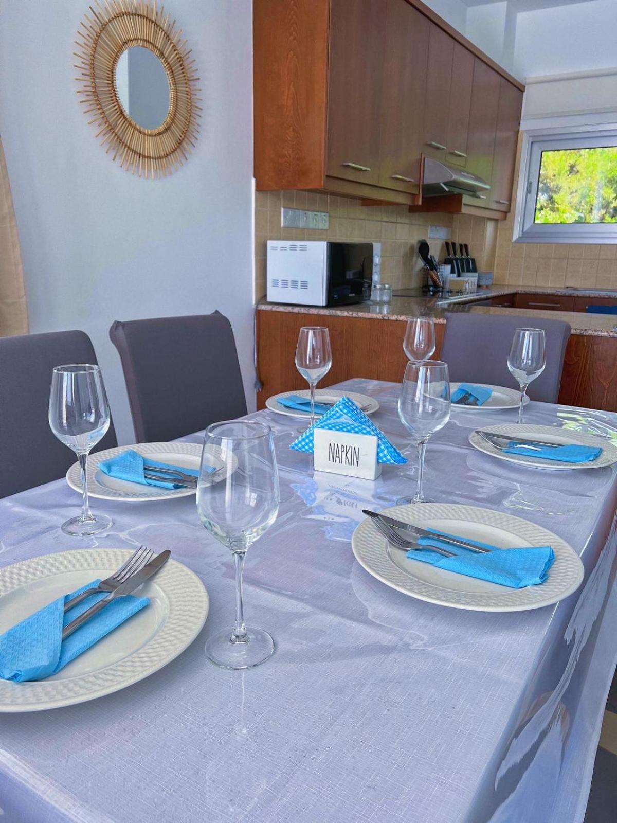 3 Bedroom Coral Bay Beach Seaview Villa I Private Pool