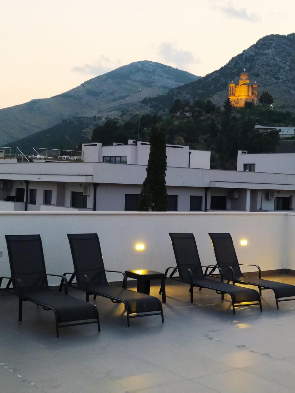 Olive center apartment