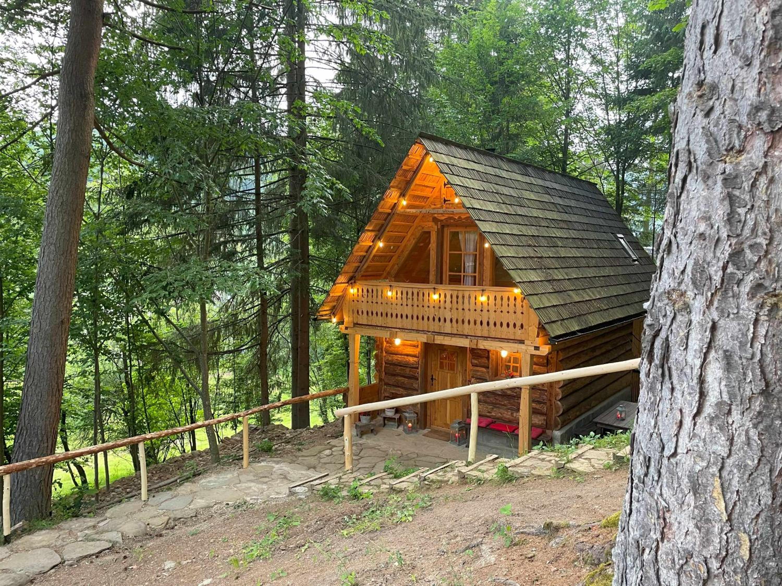Cosy Mary Chalet view 3