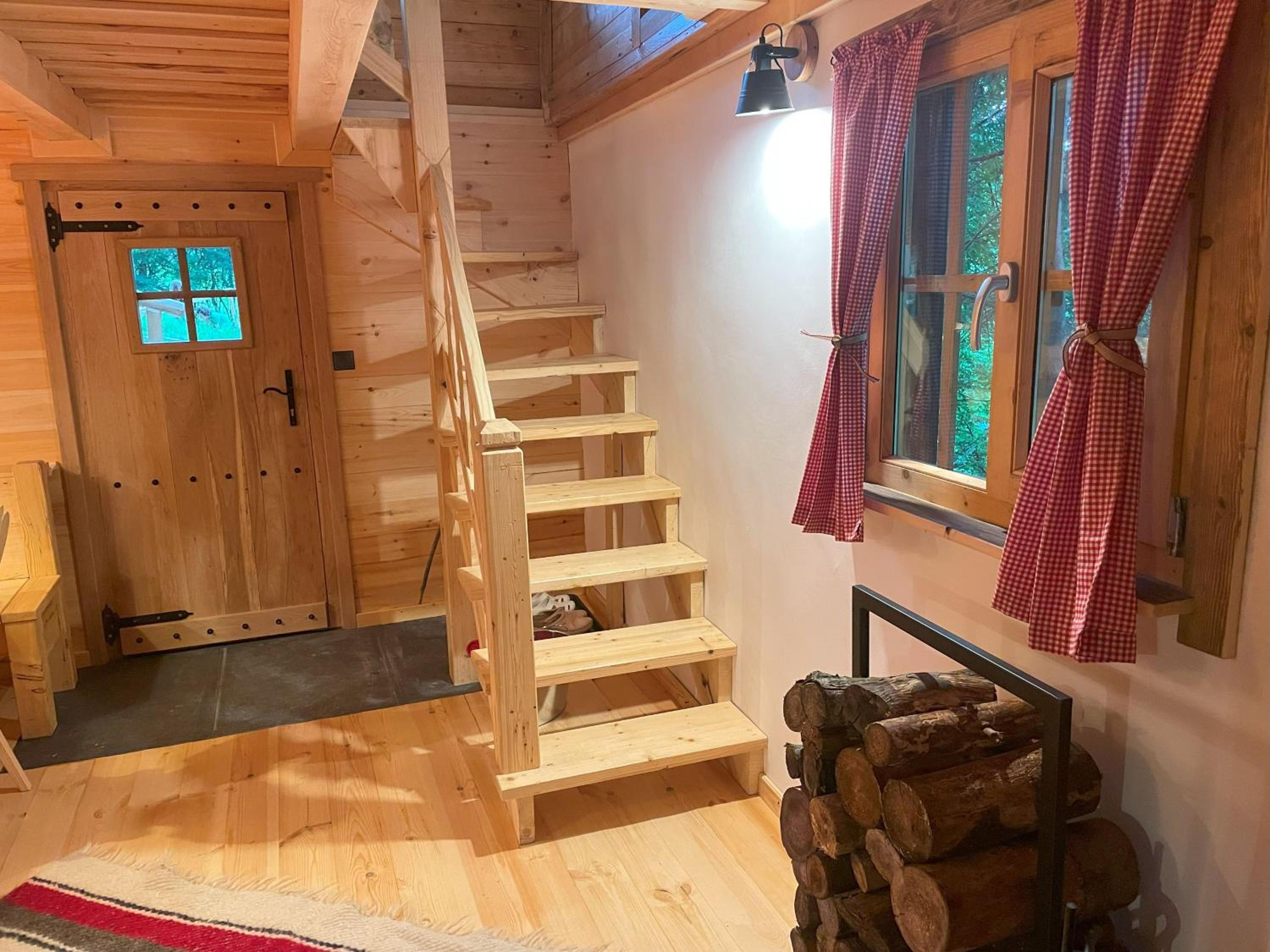Cosy Mary Chalet view 2
