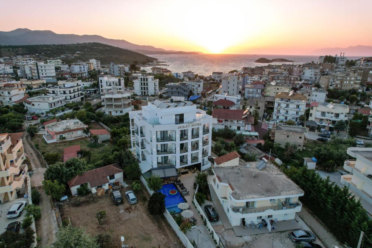 Duka's Hotel 90