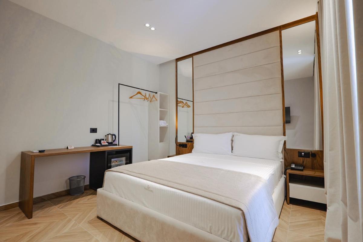 Duka's Hotel 27