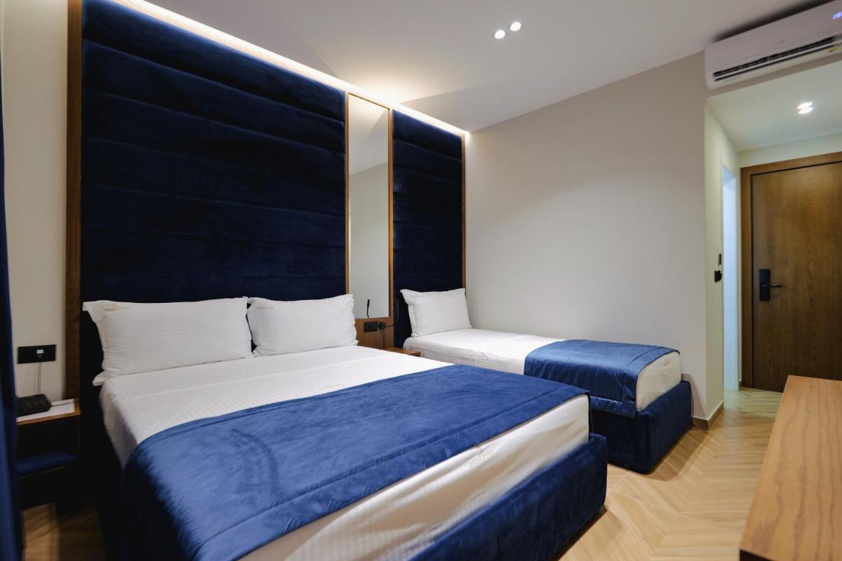 Duka's Hotel 13