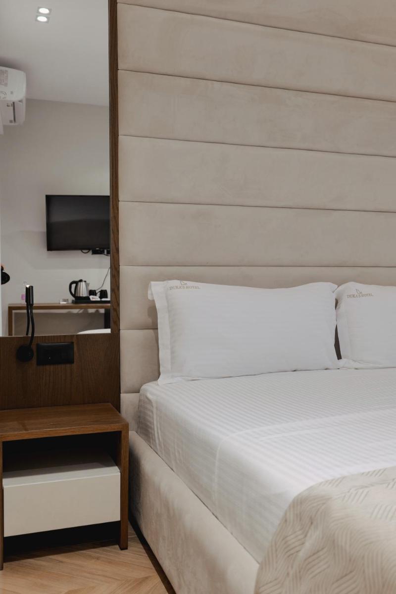 Duka's Hotel 44