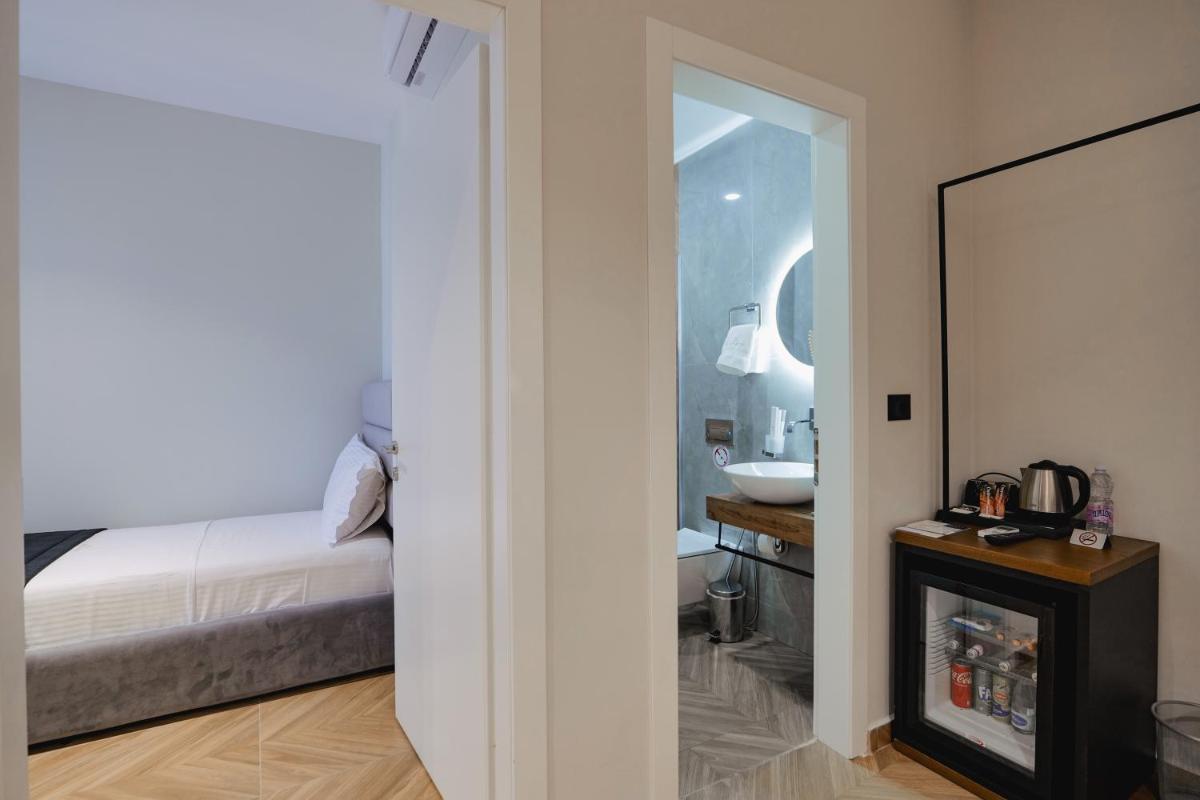 Duka's Hotel 52