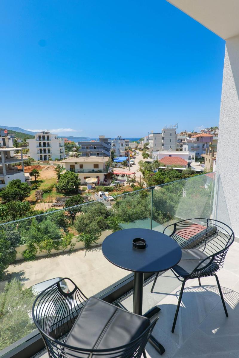Duka's Hotel 85