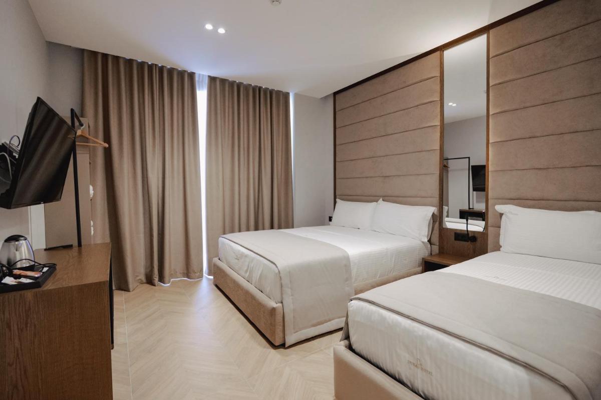 Duka's Hotel 21