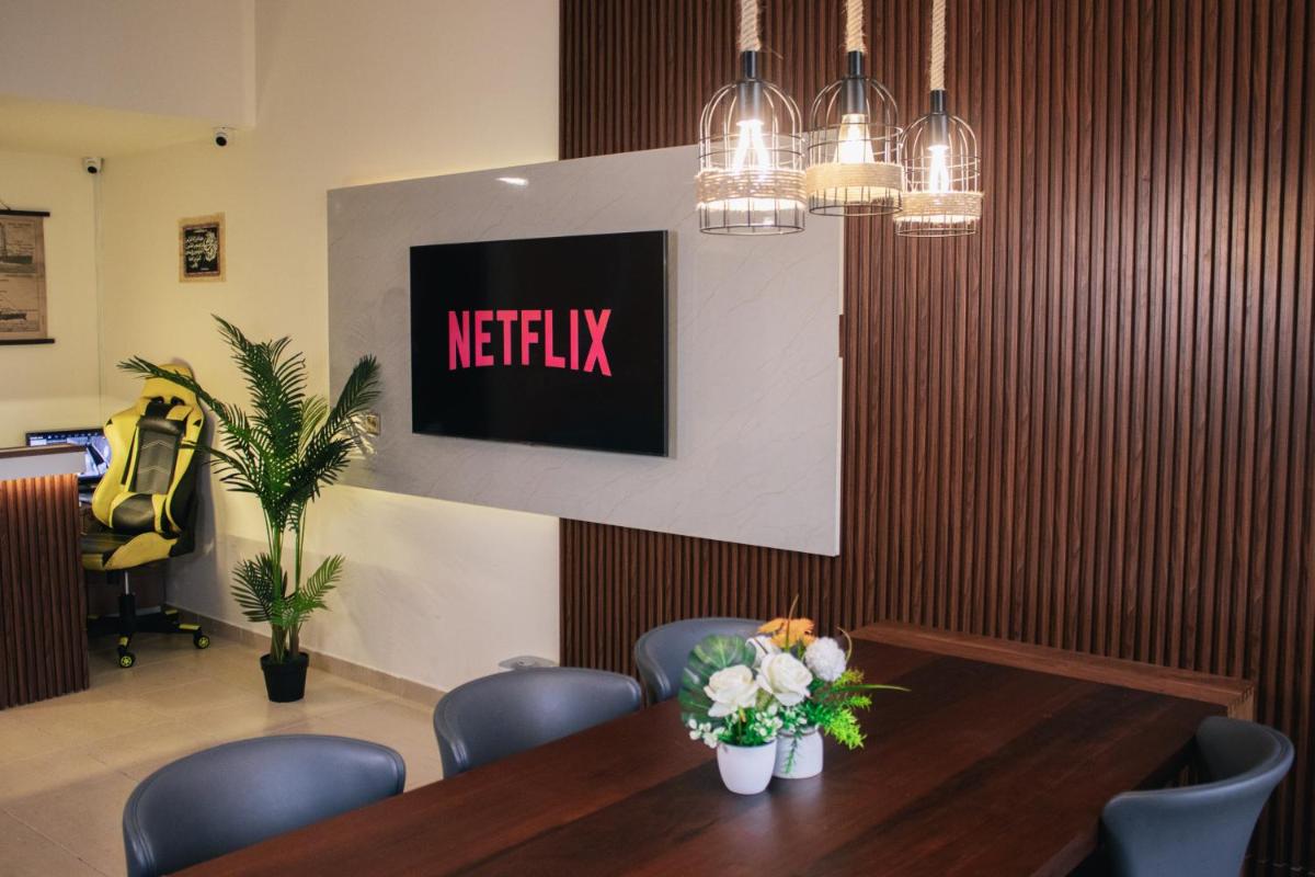 Dubai Vacations - Lunar Hostel - Property Image 5