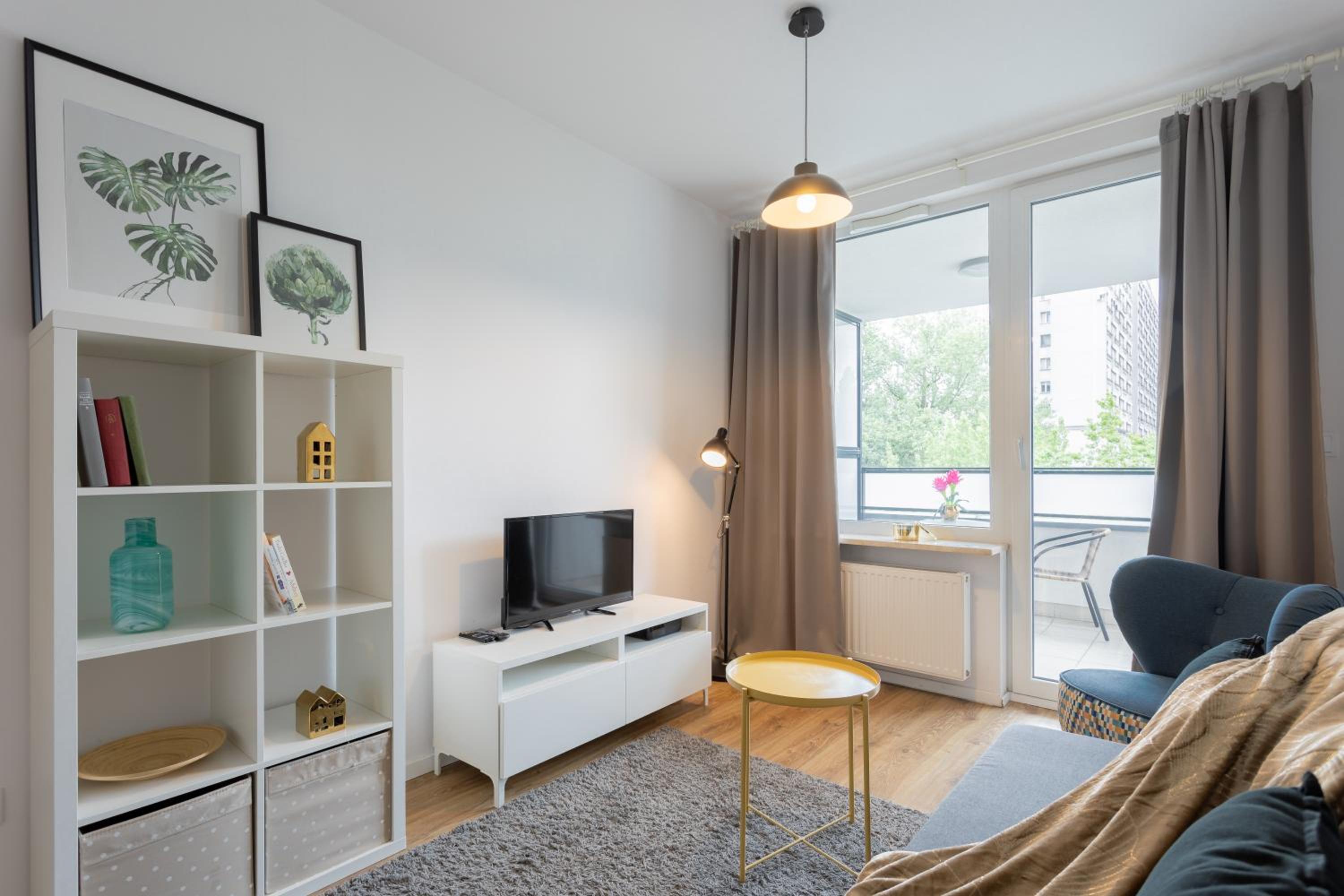Golden Apartments Warsaw - Stylish & Sunny - Pereca Residence, City Center