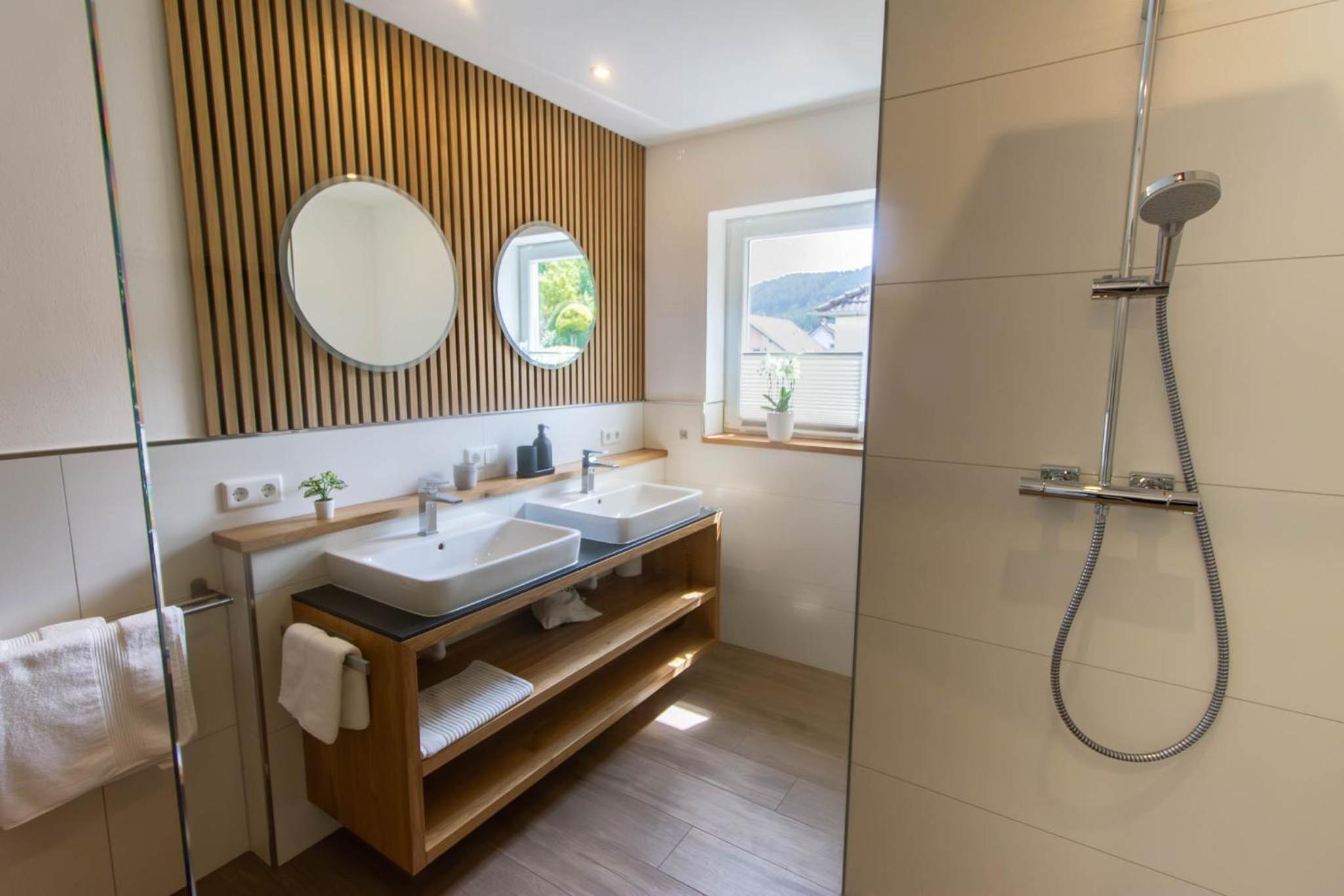 Ferienhaus Moselhöhe - 2023 neu renoviert, mit Design-Ausstattung & großem Garten