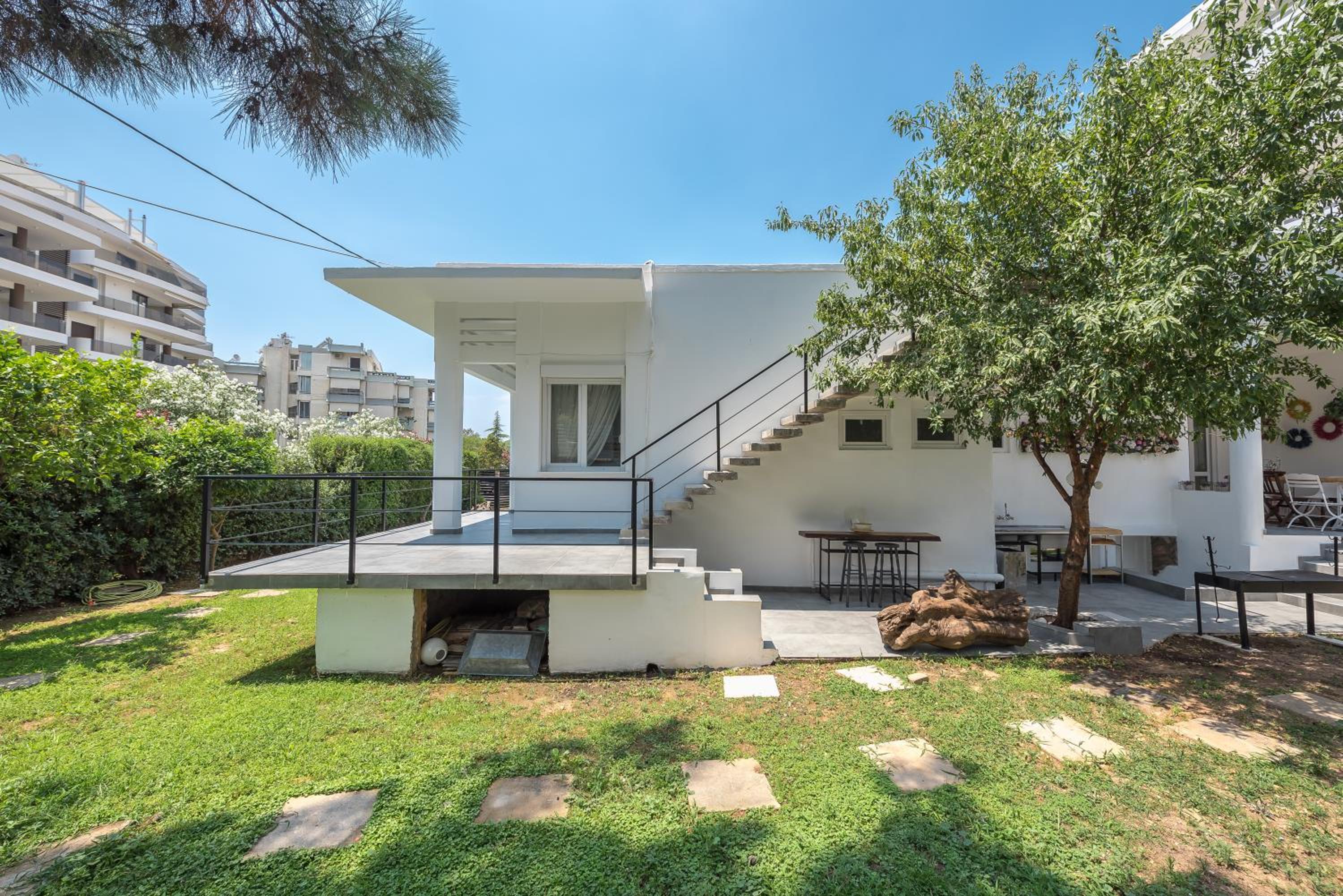 Garden Villa Glyfada