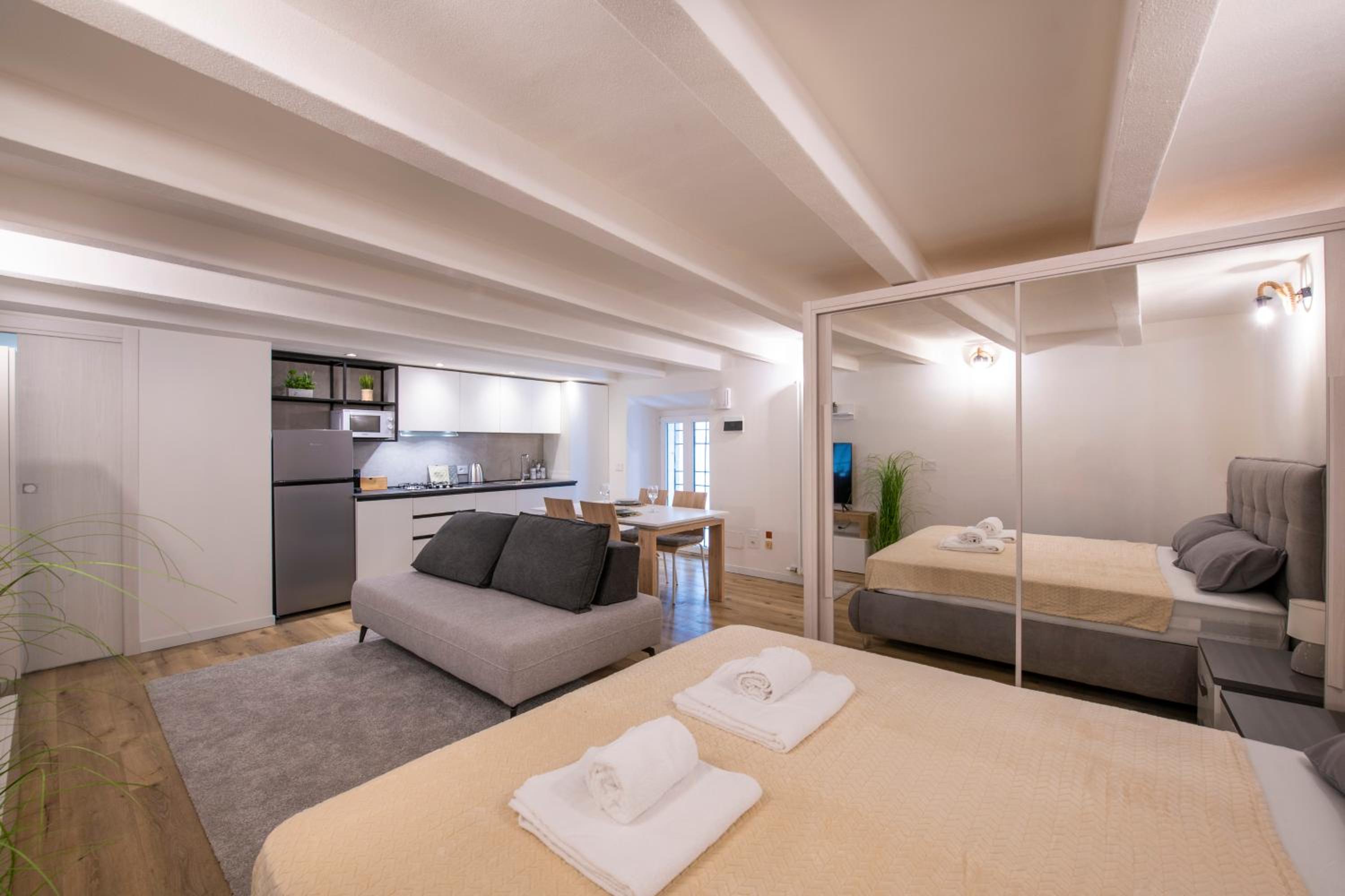 [BorsariHouse] Wifi & SmartTV view 5