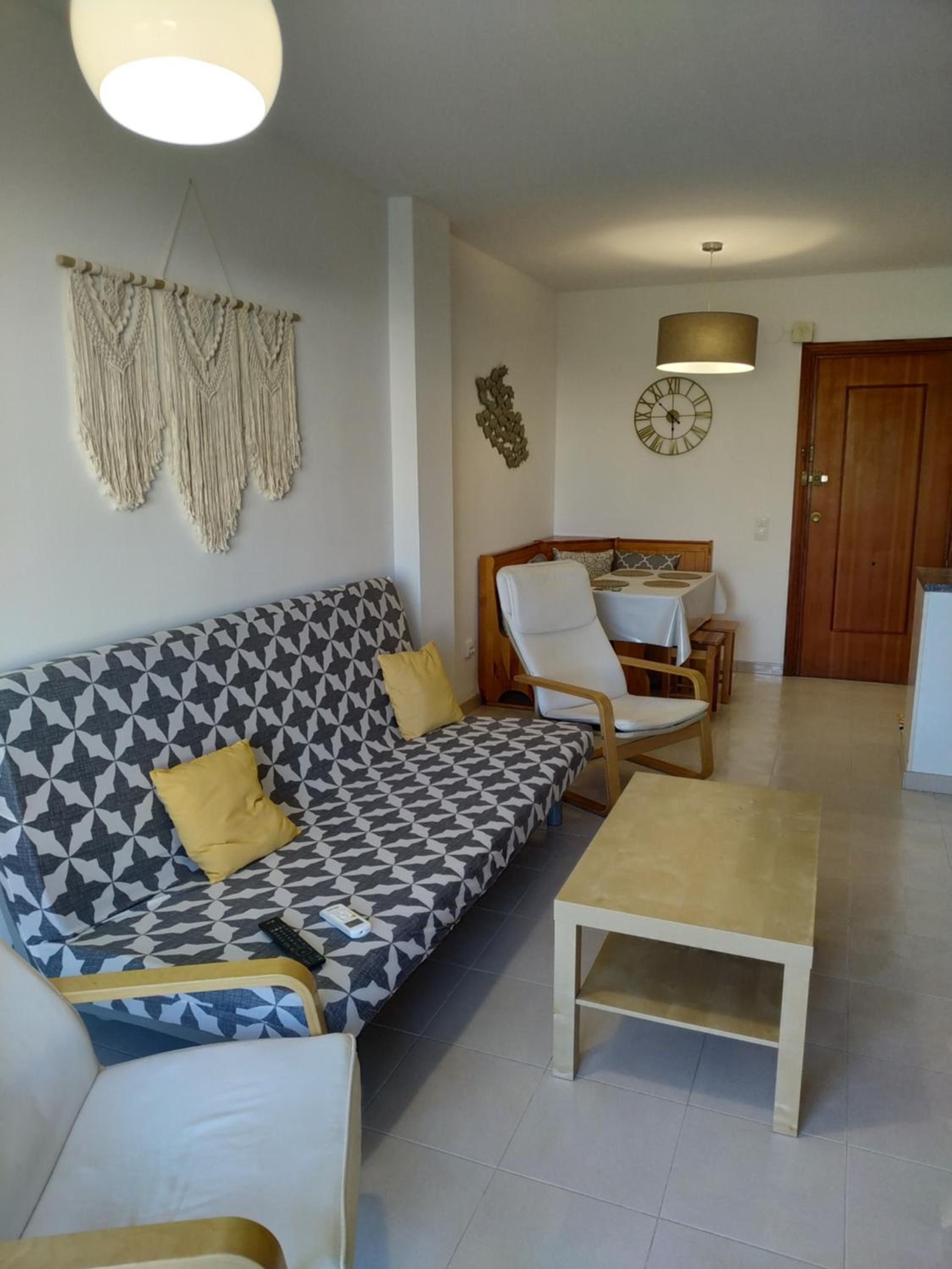 Apartamento en Playa de Gandia con piscina