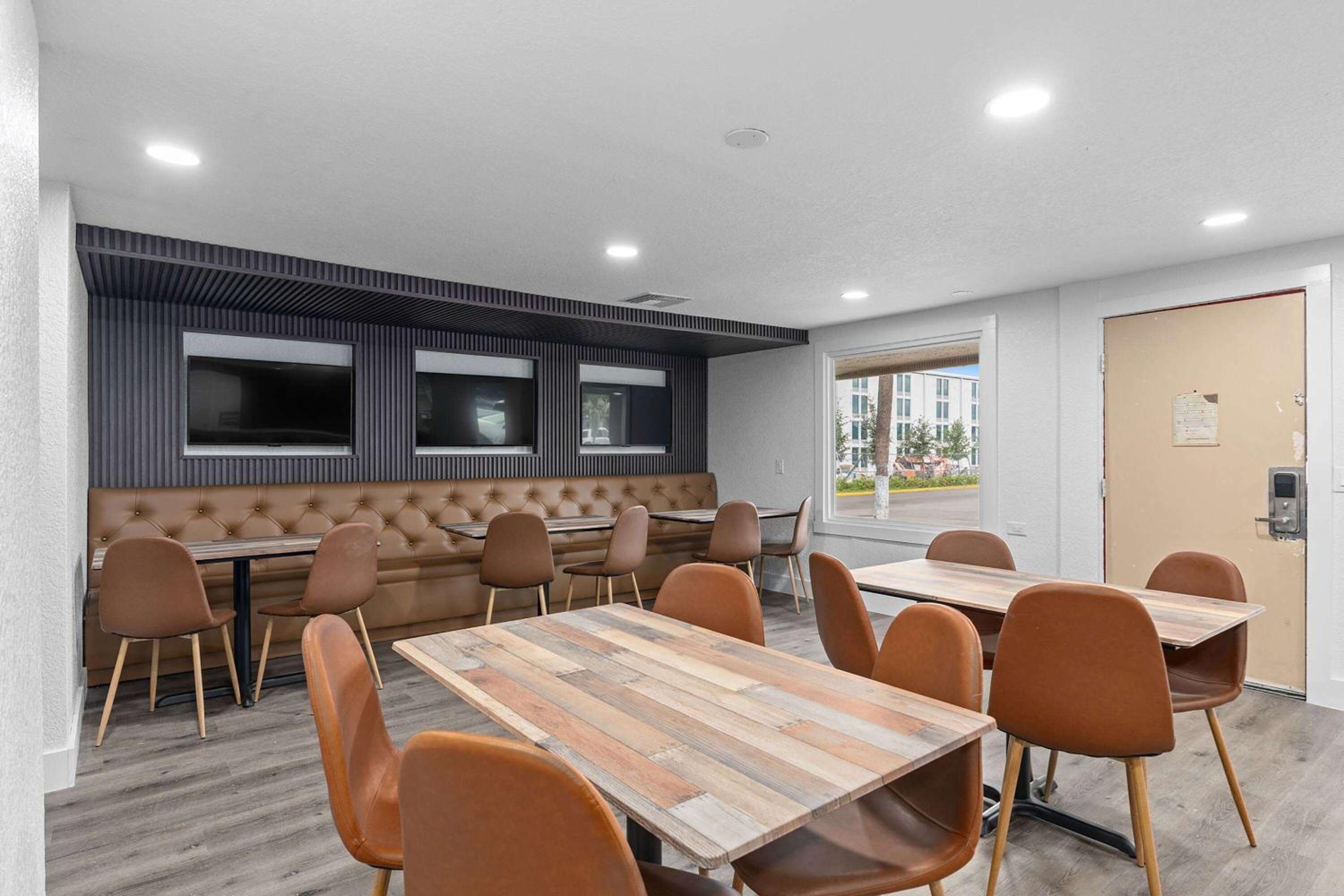 Travelodge by Wyndham Kissimmee Orlando