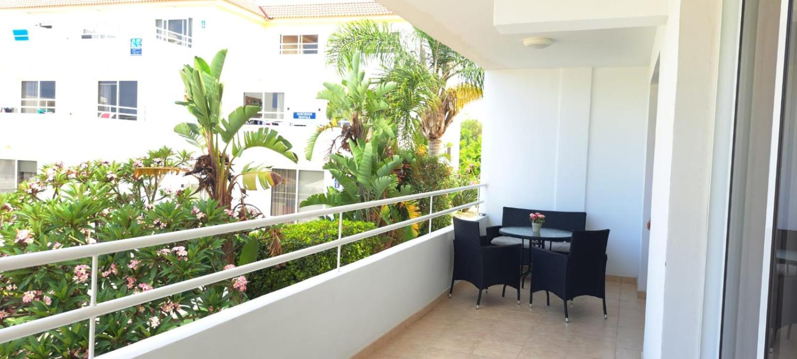 Nissi 3 Pool View Apartment
