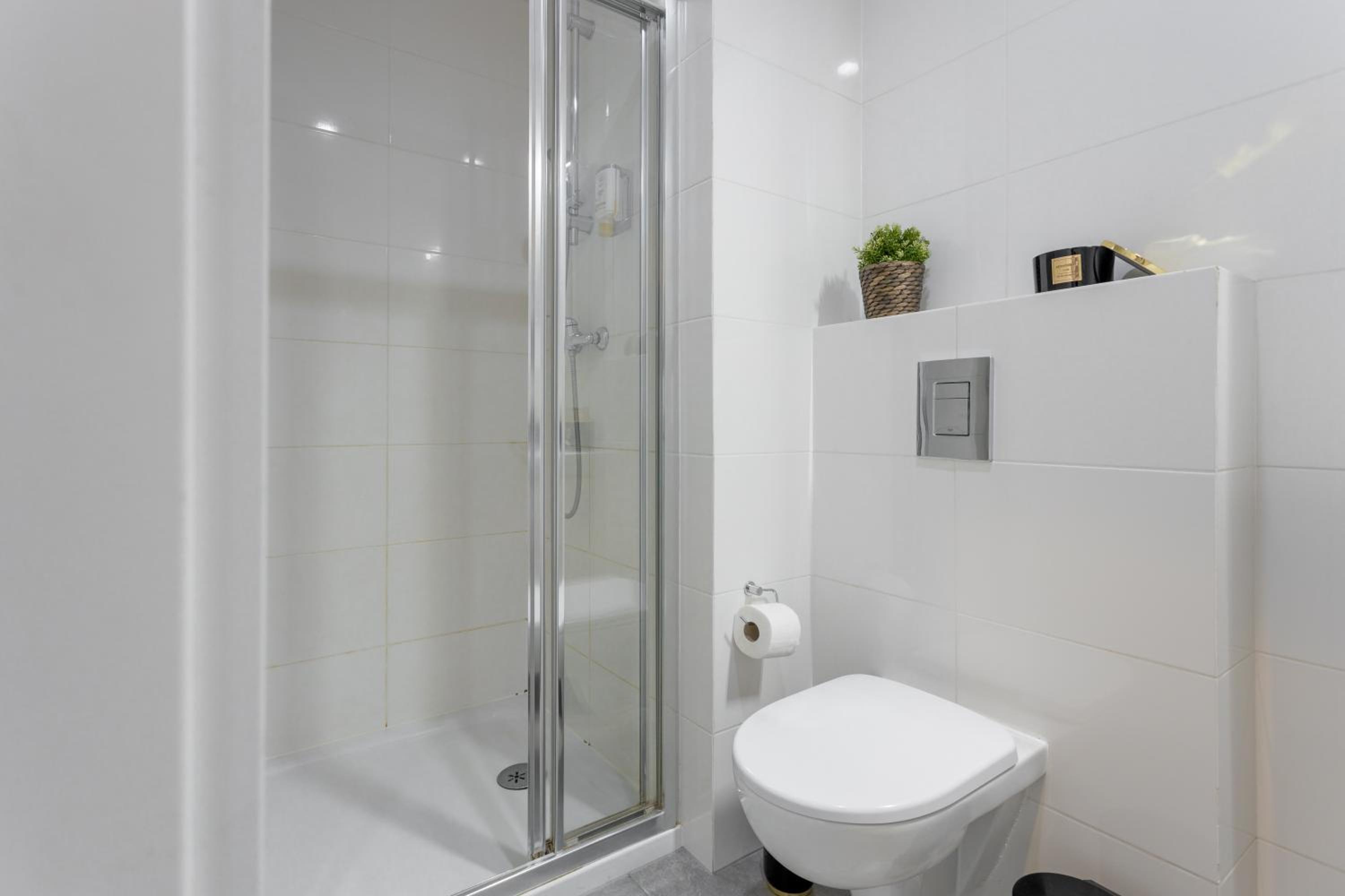 Golden Apartments Warsaw - Stylish & Sunny - Pereca Residence, City Center