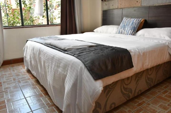 Lux Suites Tropical Towers Apartments Kilimani view 2