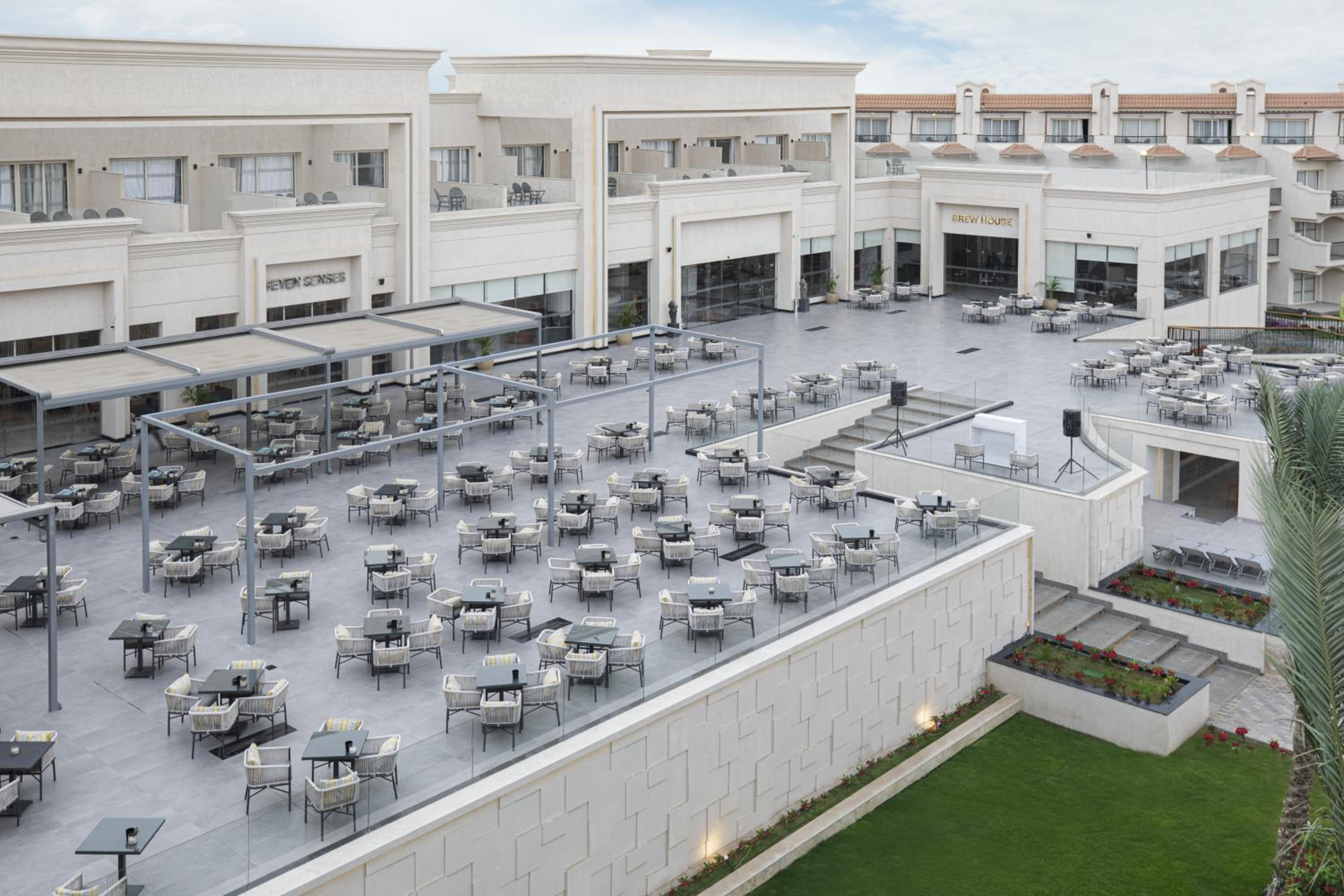 THE V Luxury Resort Sahl Hasheesh