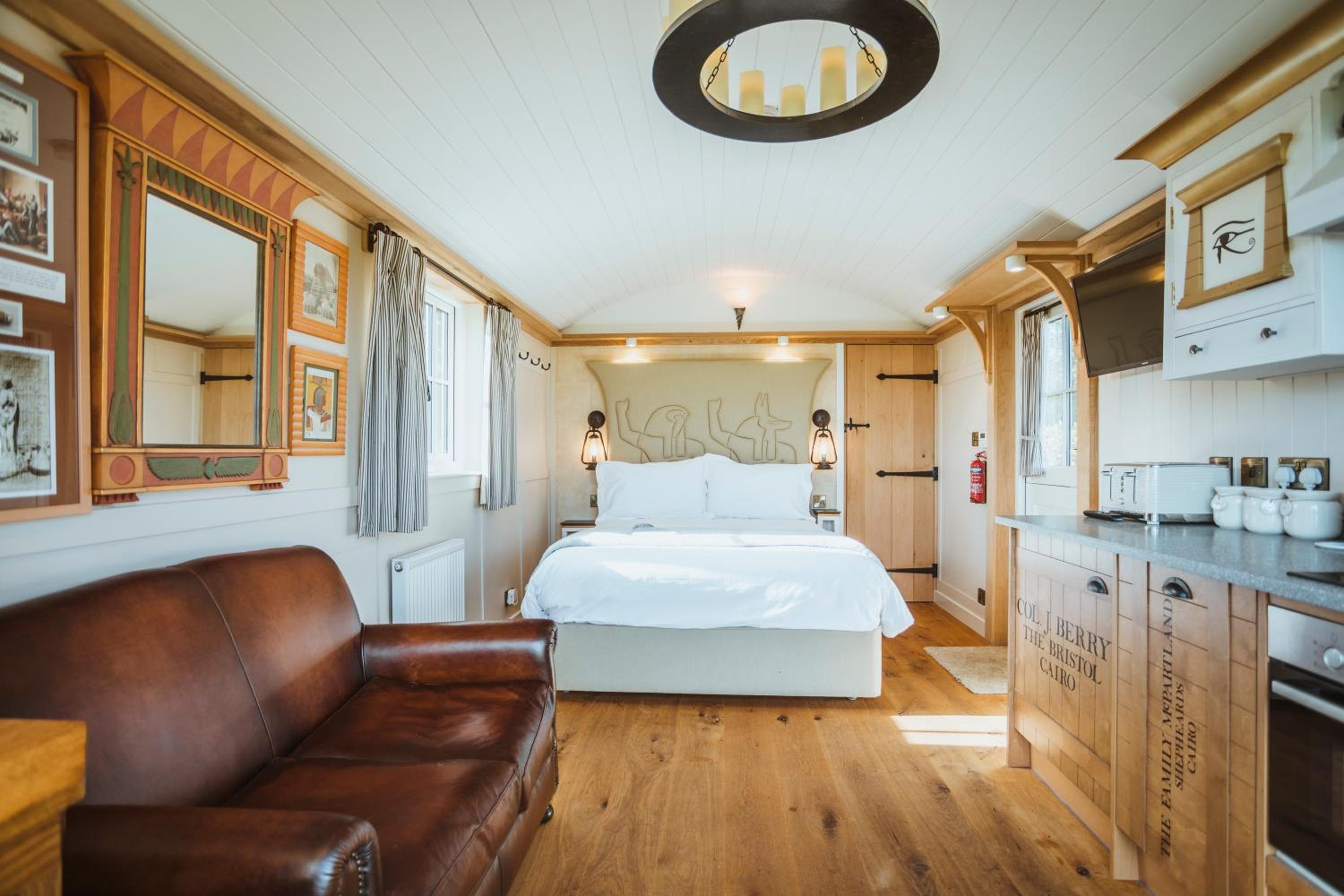 Hornington Manor Luxury Shepherd Huts view 5