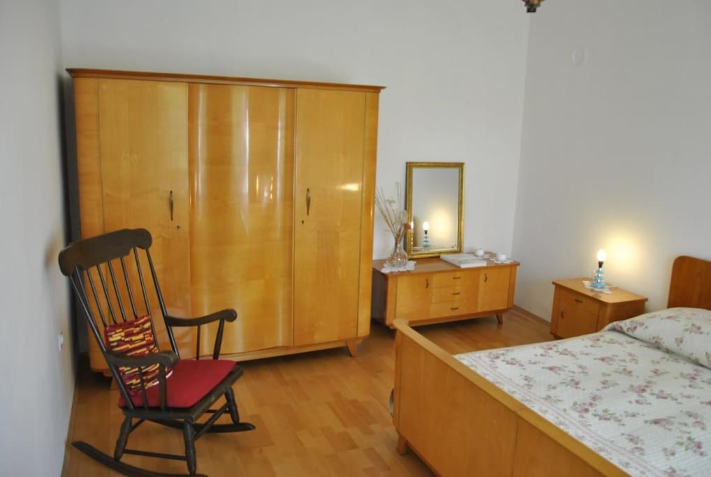 Cozy rooms in nature, perfect for relax view 3