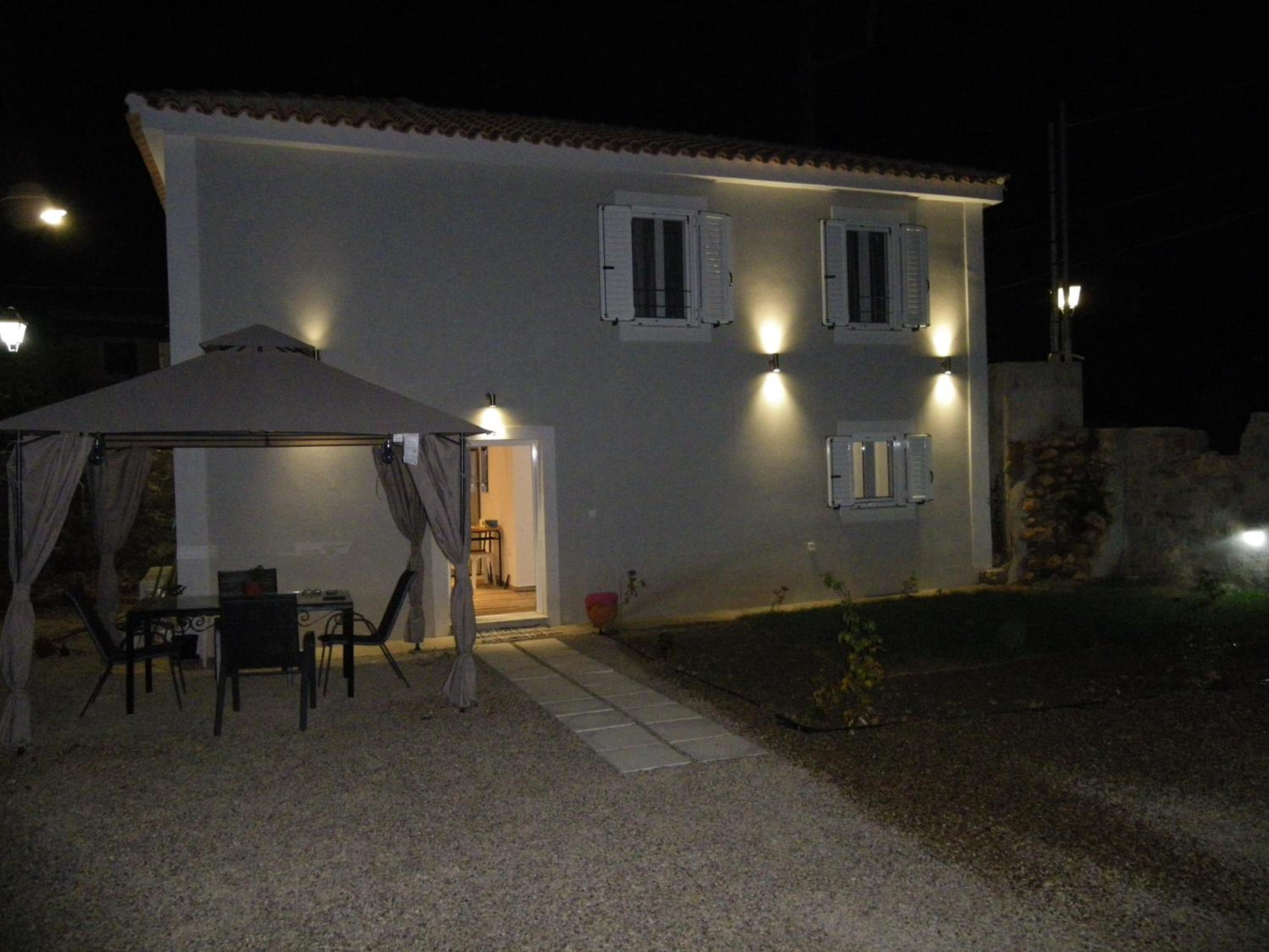 Vikou House - Nestled in One of Zakynthos Oldest Villages A Tranquil Retreat Close to Renowned Beaches Offering Authentic Zakynthian Hospitality By Villa M