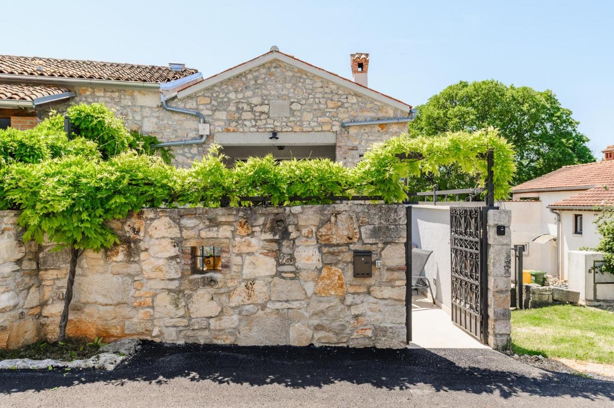 Casa de Stalla - Property Image 5