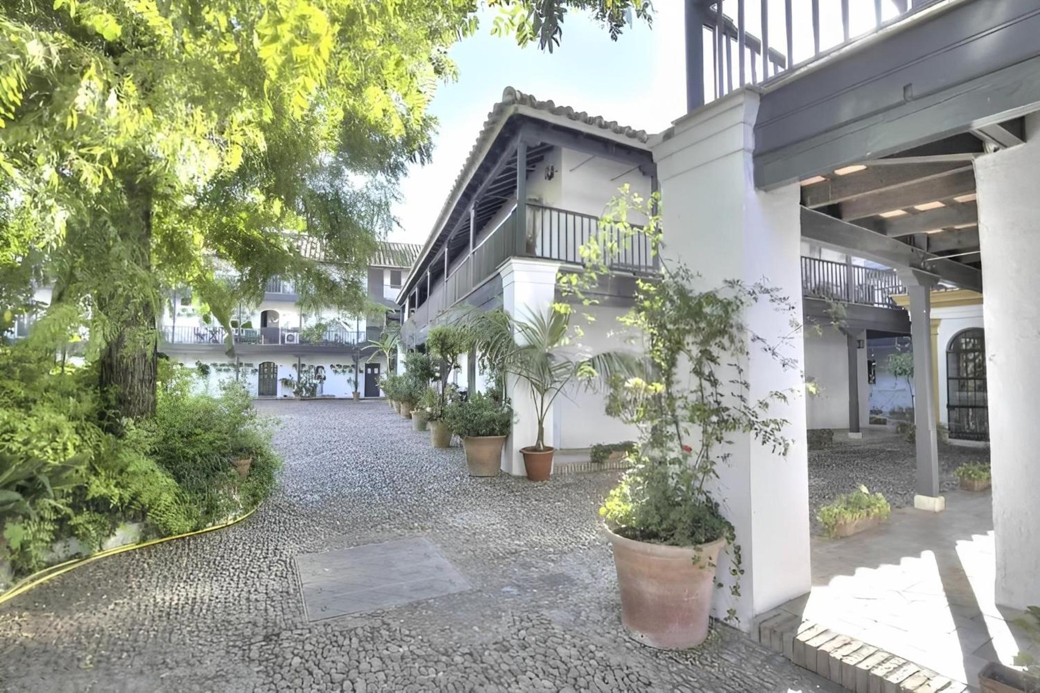 Exclusive apt with stunning patio in the center