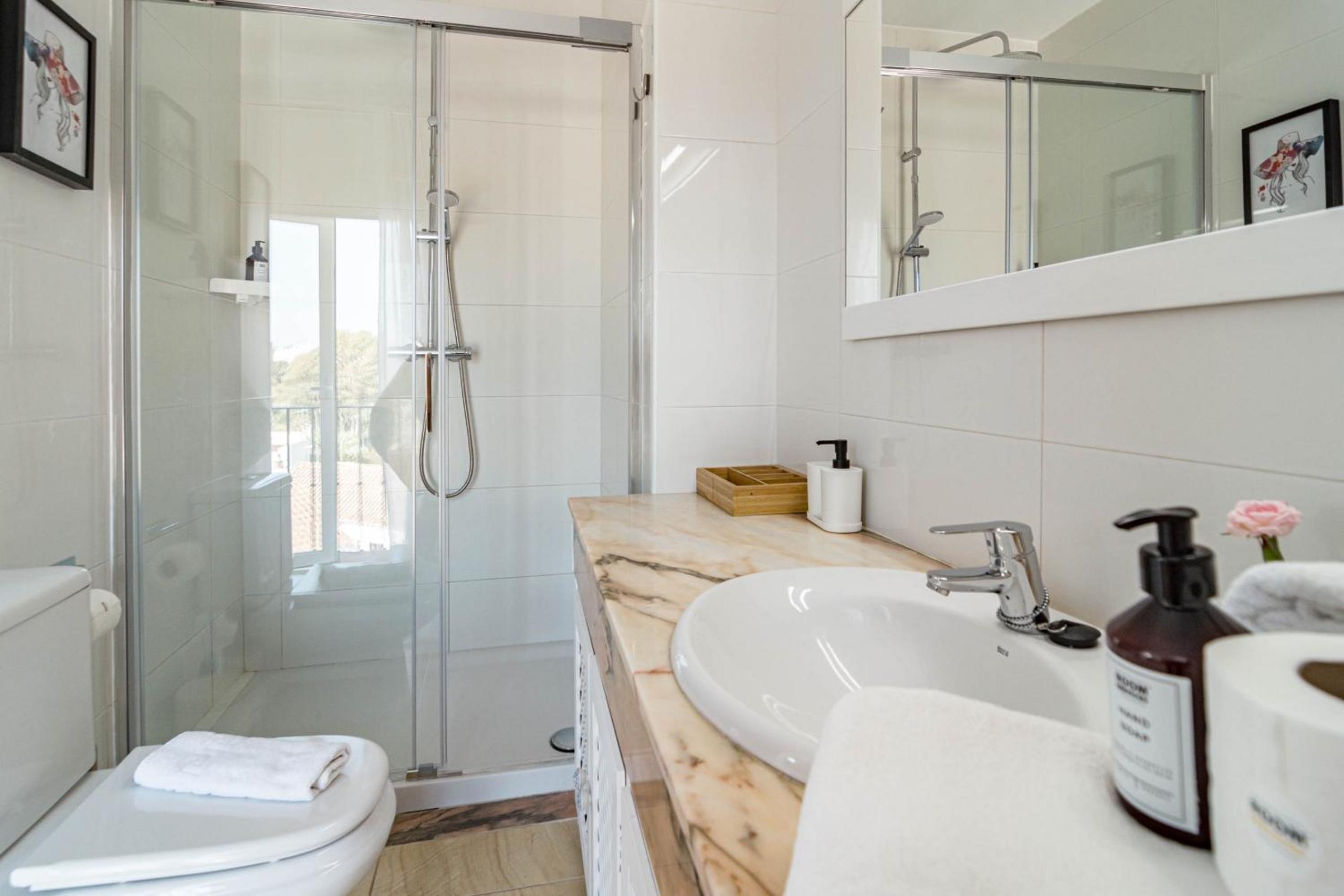 EN37- Spacious, cozy townhouse, Marbella view 5