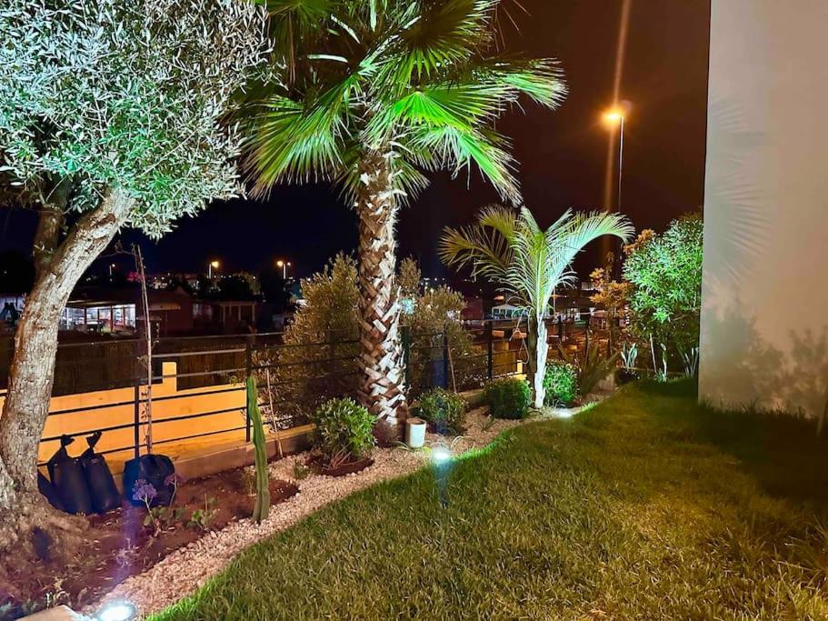 SuperHost Modern Condo 5 mins to the beach! view 3