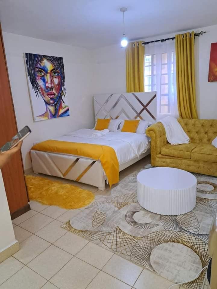 Lux Suites Red Plate Studio Apartments view 2