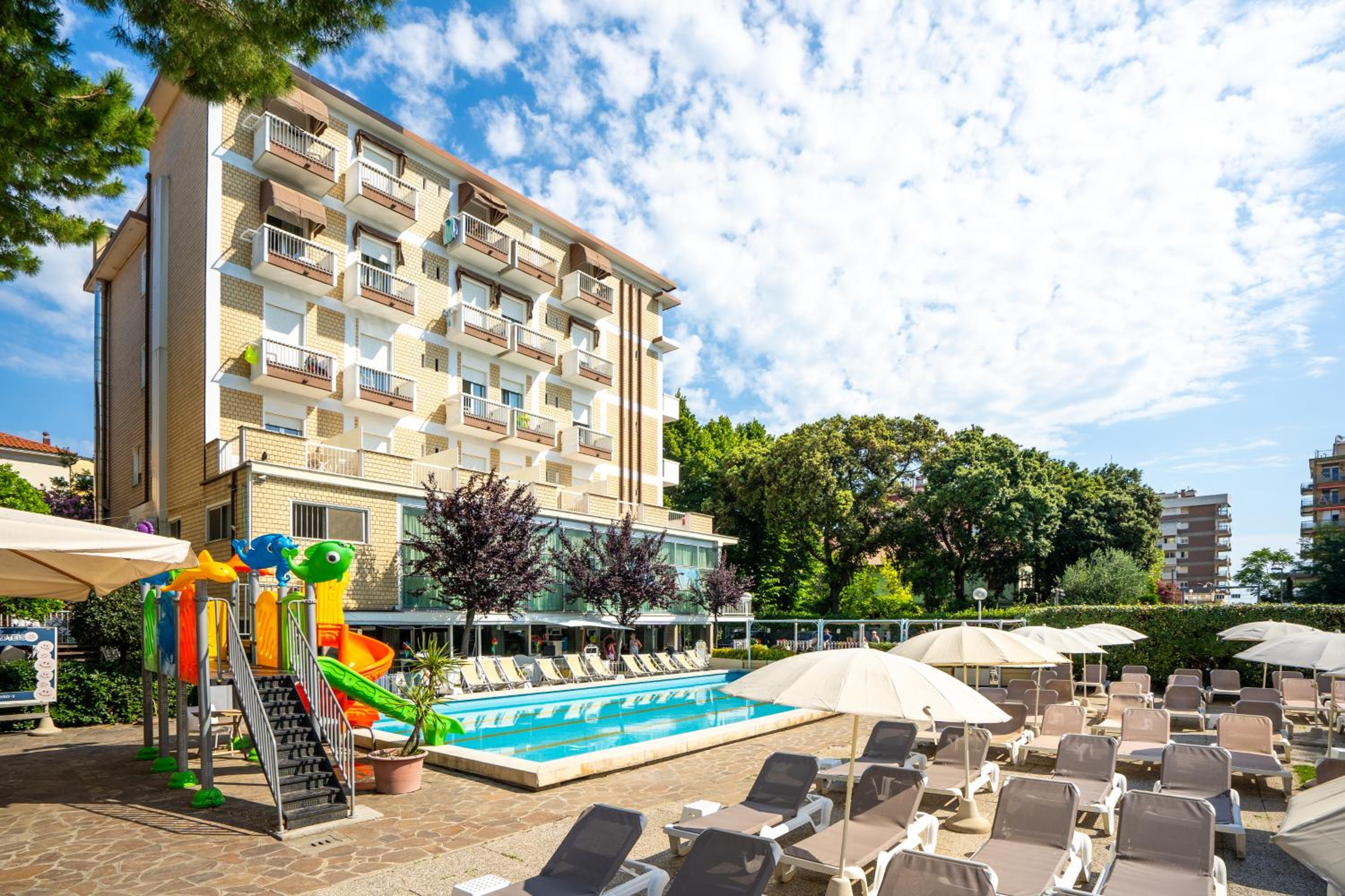 Lotus Hotel ALL INCLUSIVE & SPIAGGIA