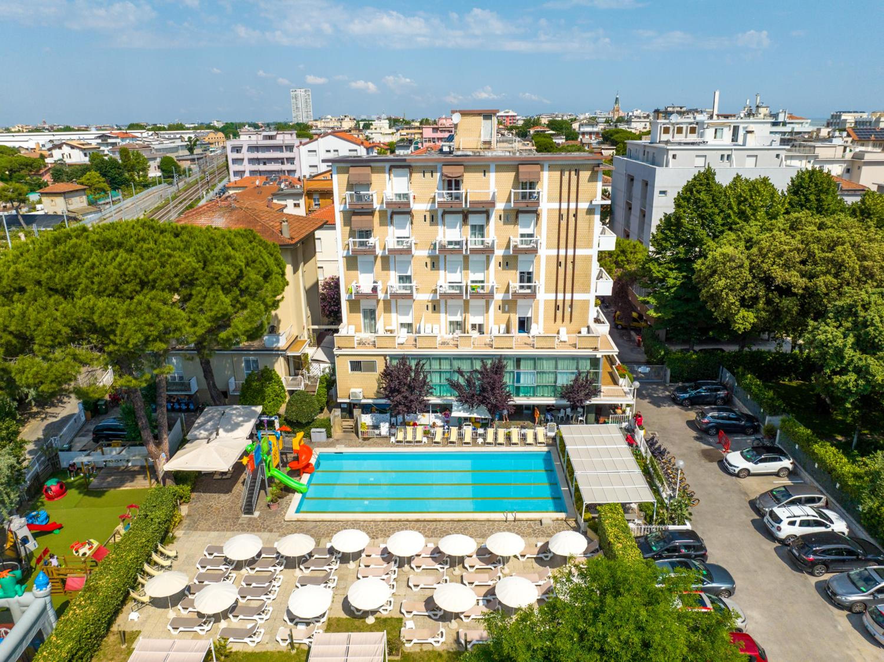 Lotus Hotel ALL INCLUSIVE & SPIAGGIA
