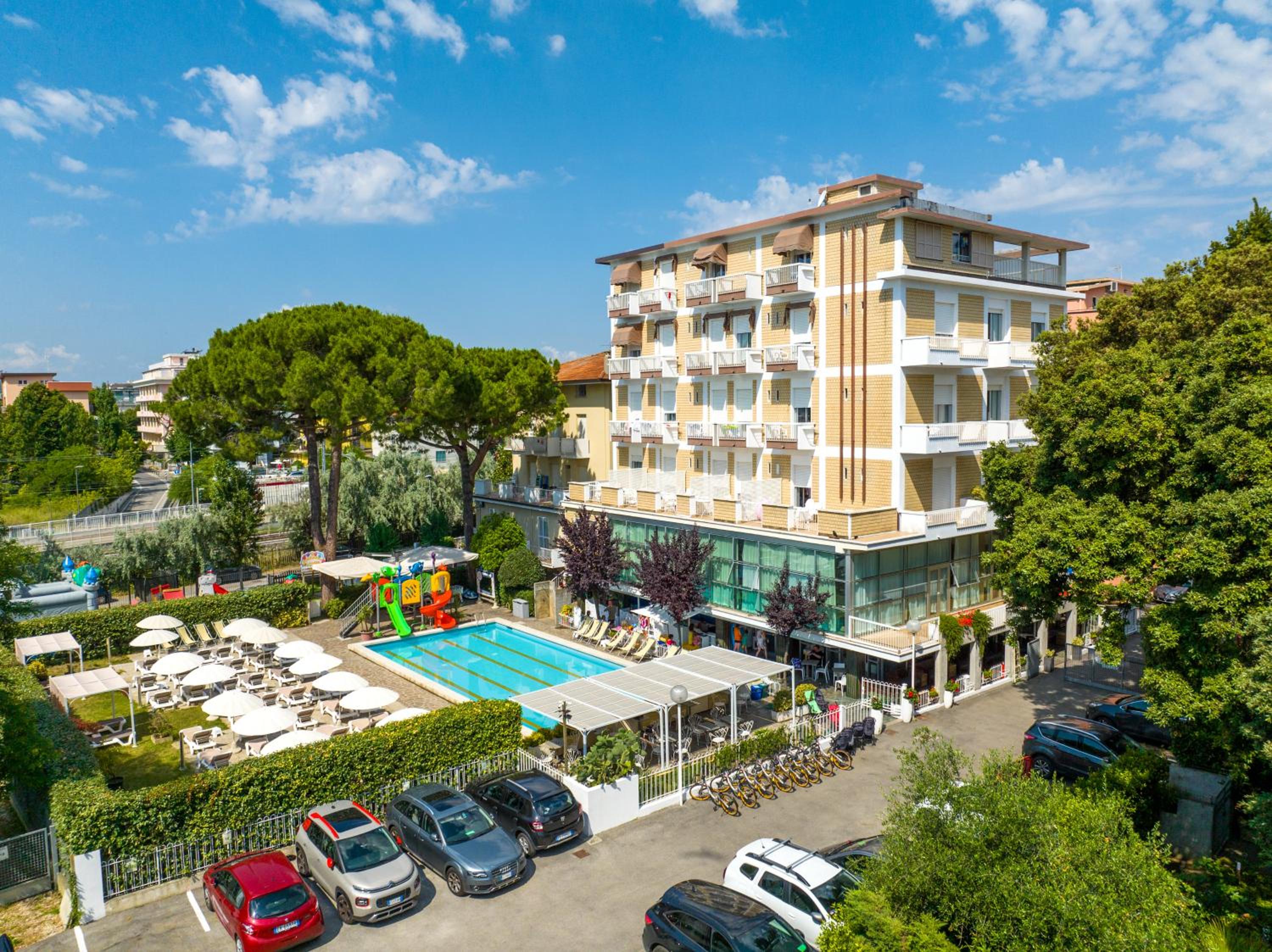 Lotus Hotel ALL INCLUSIVE & SPIAGGIA