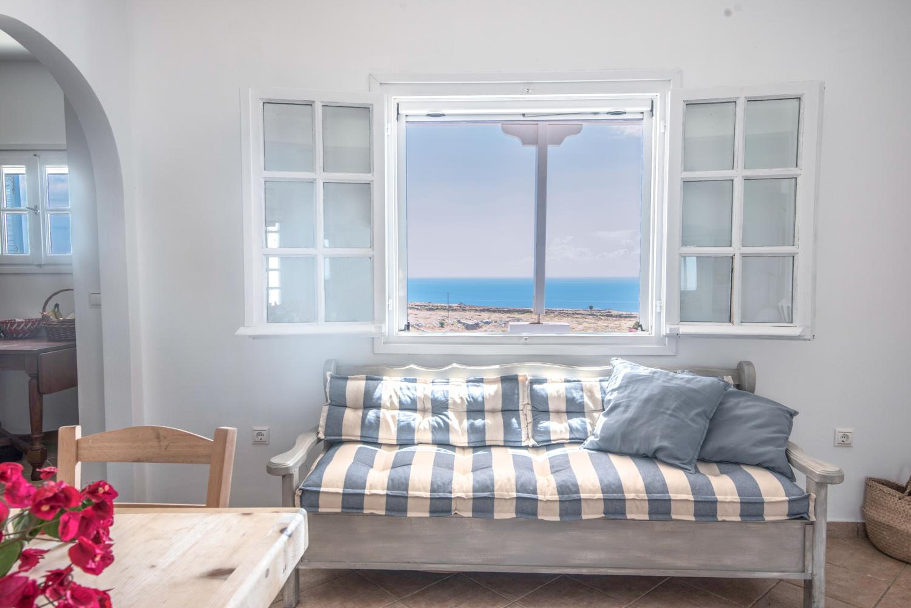 Blue Zen Kithnos, Cycladic House