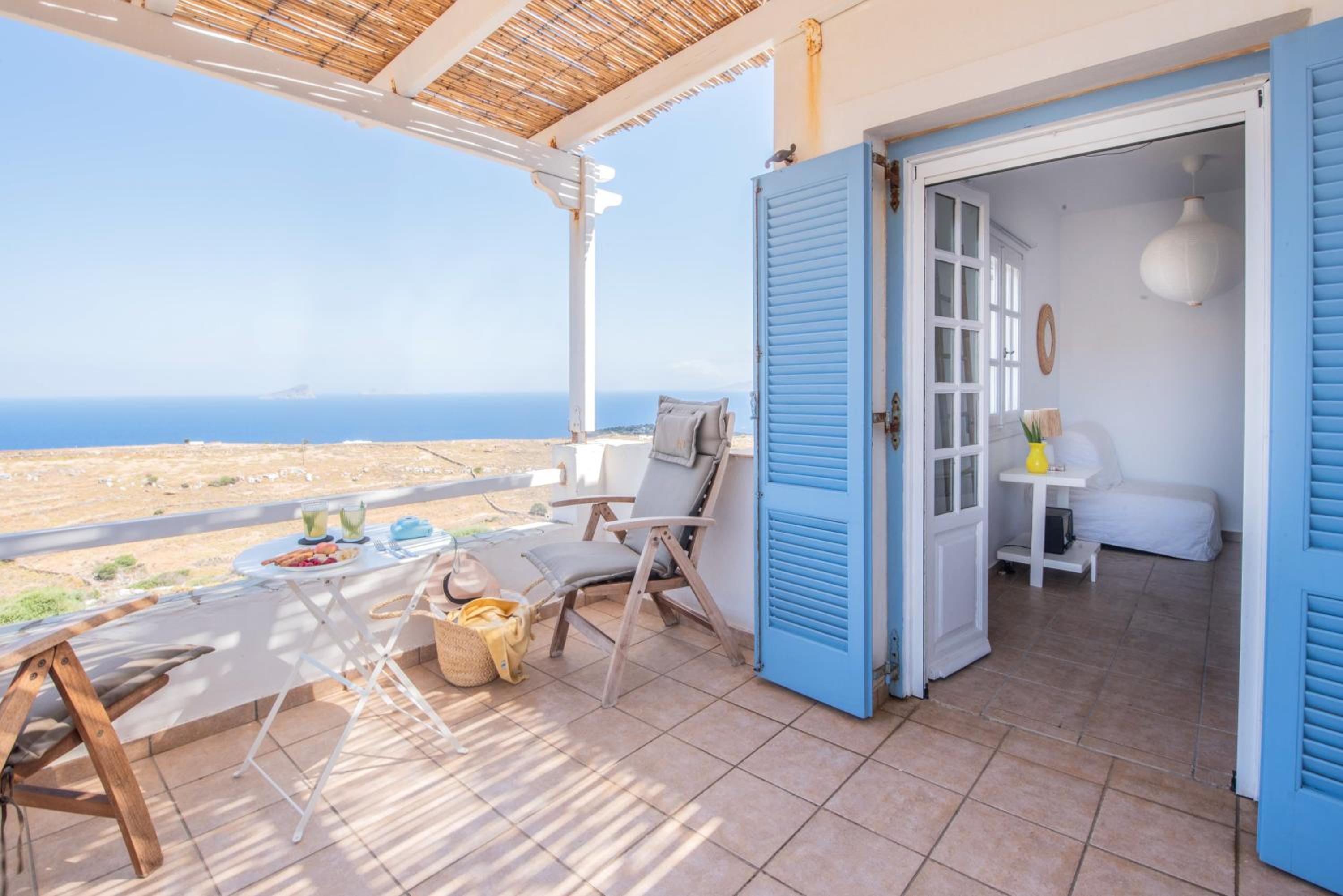 Blue Zen Kithnos, Cycladic House