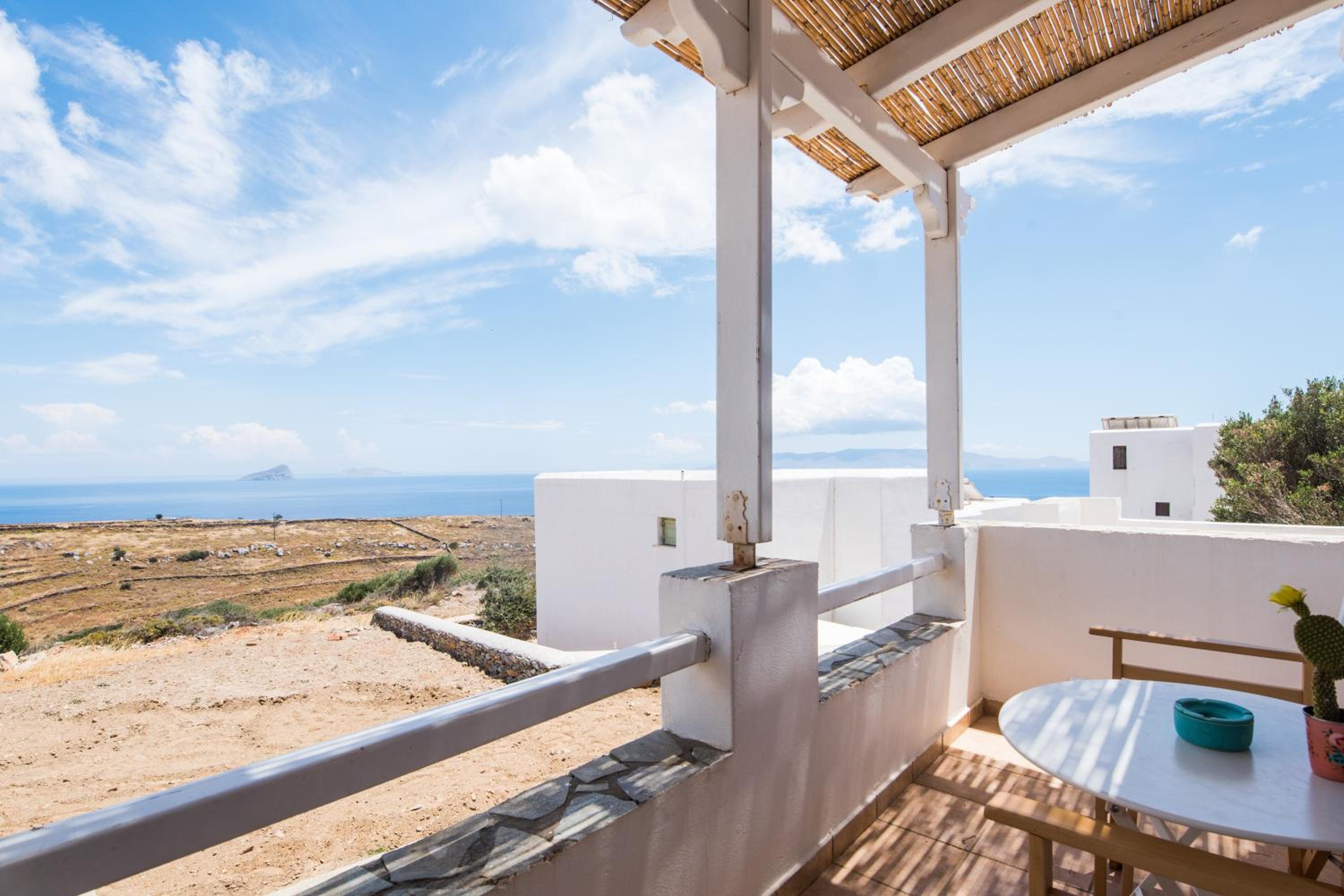 Blue Zen Kithnos, Cycladic House