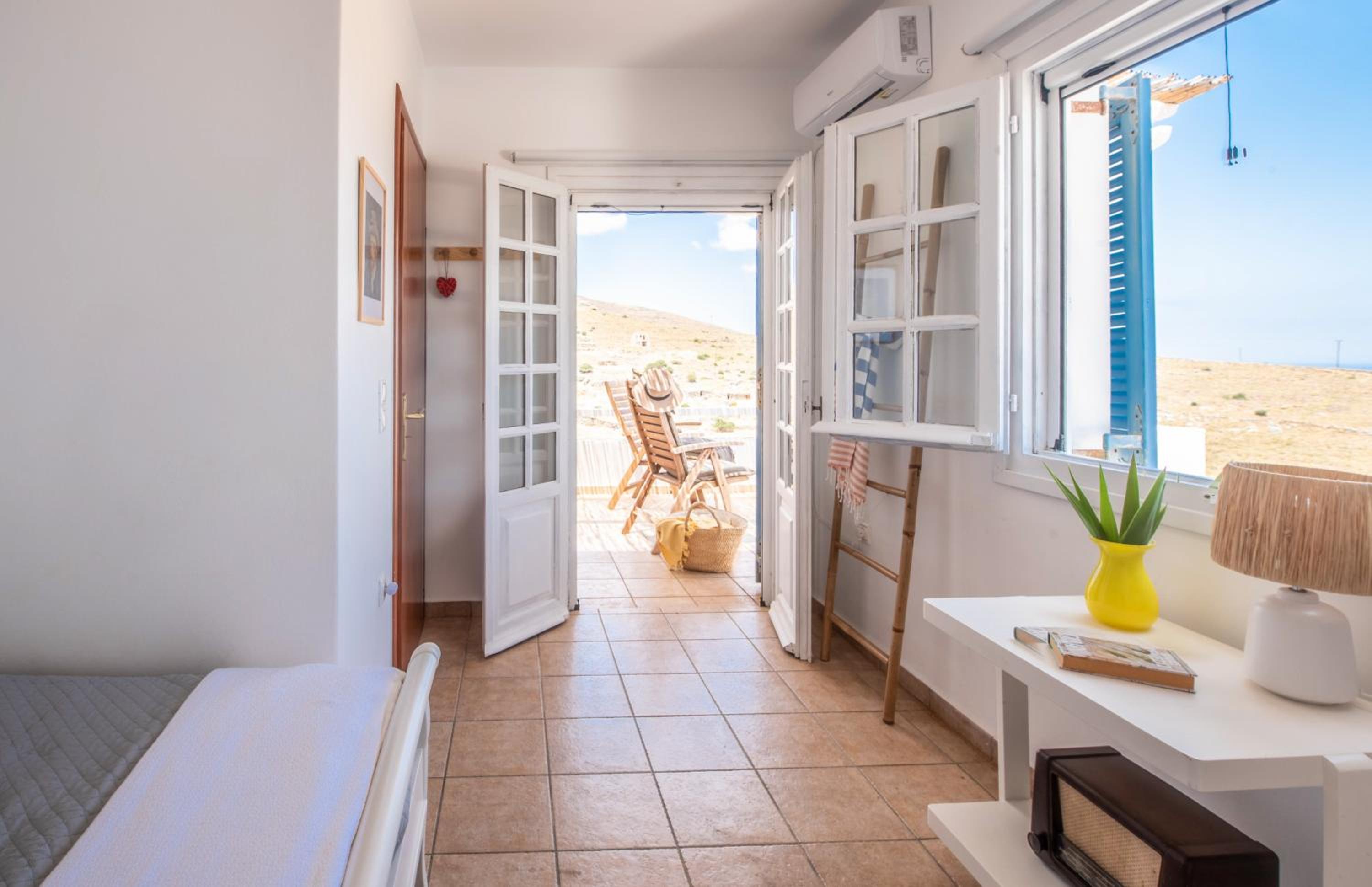 Blue Zen Kithnos, Cycladic House
