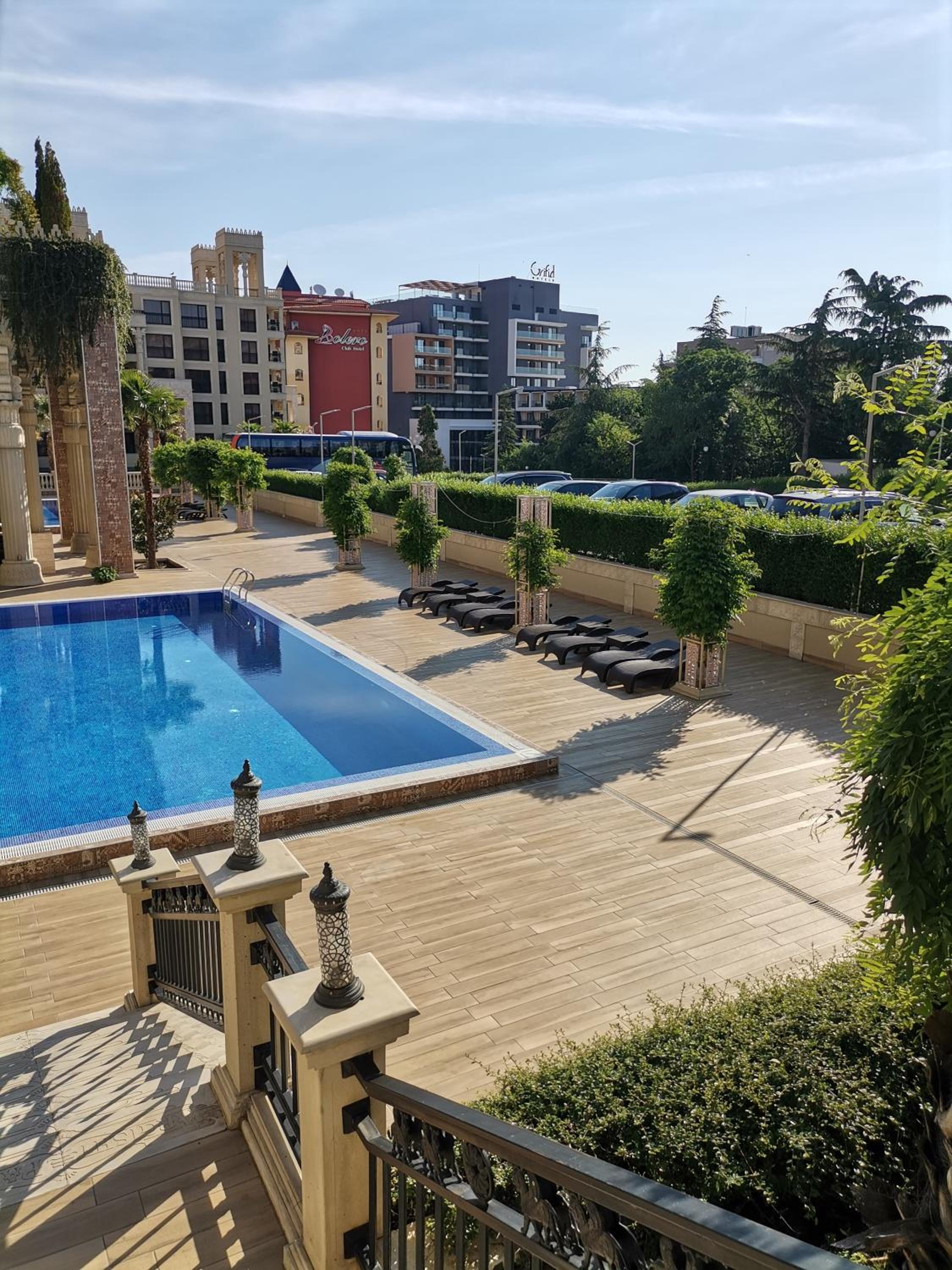 Argisht Luxury Apartment Golden Sands